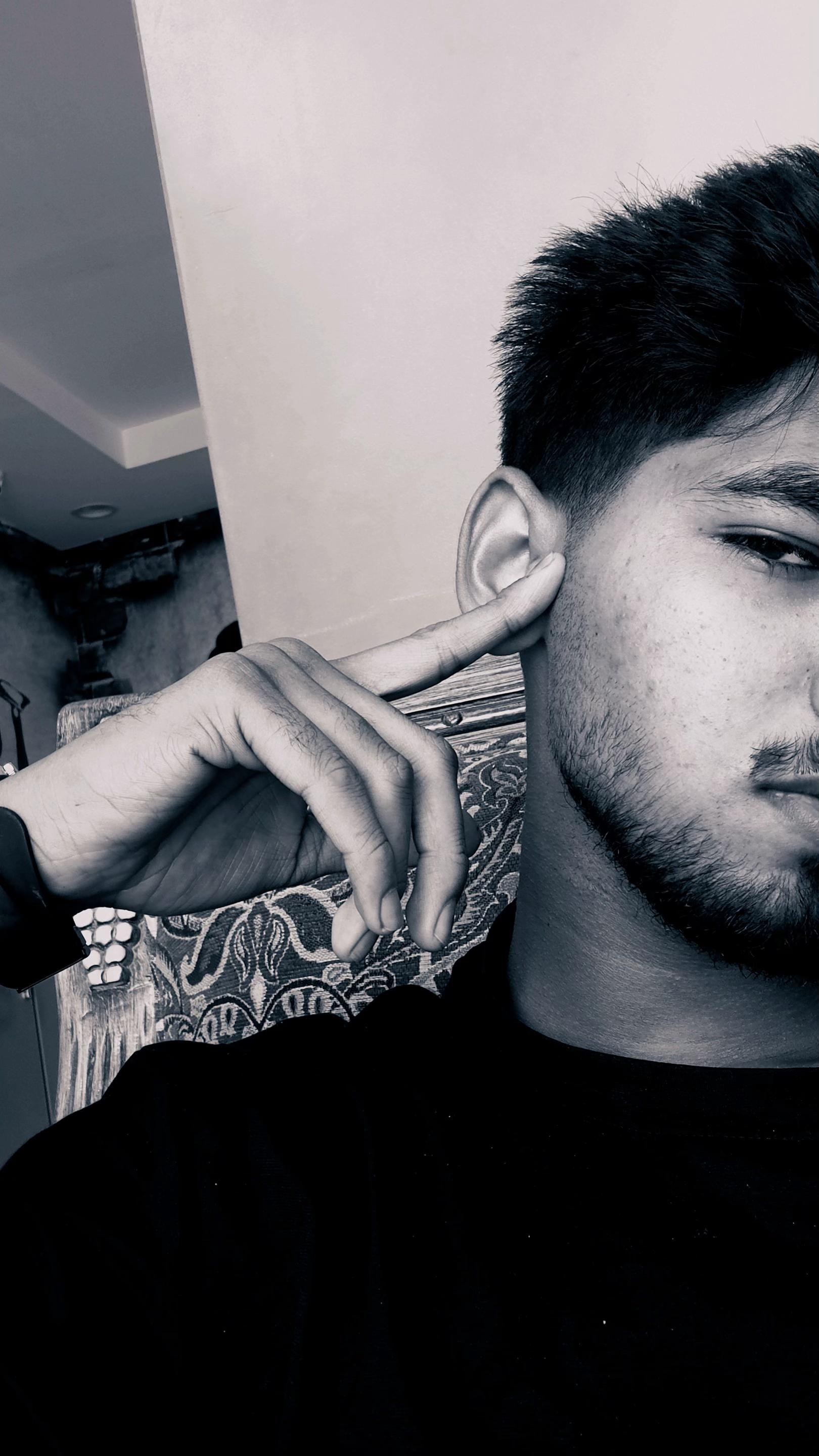 @🦅AKASH 🕊️