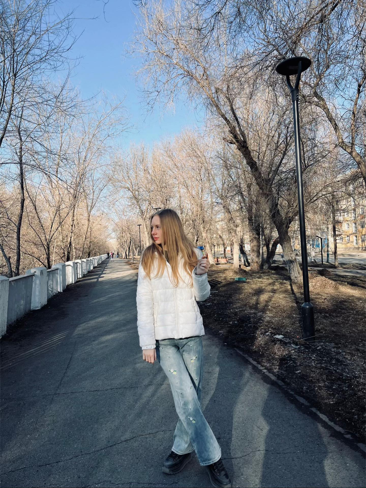 @алиса