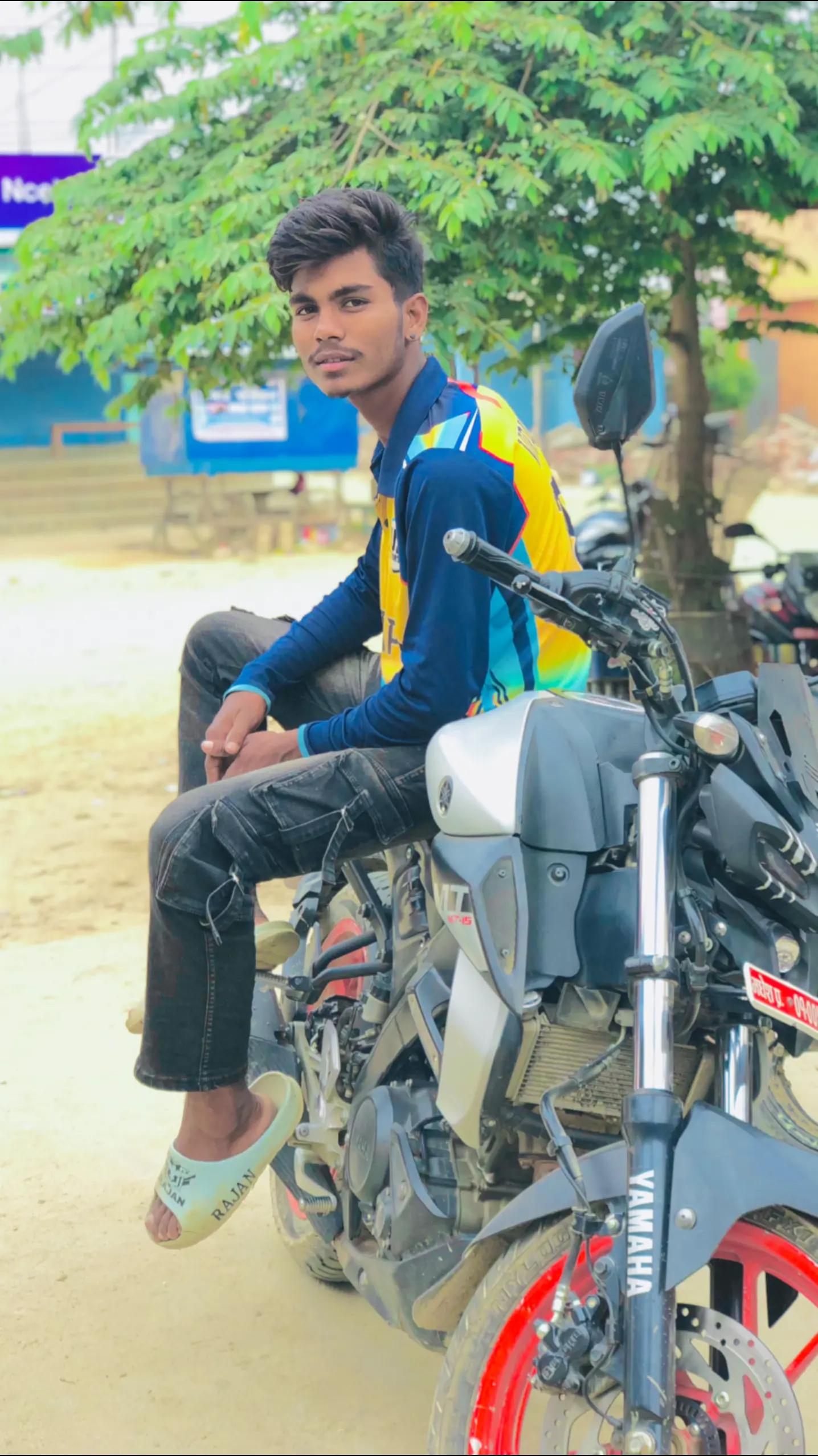 @👑BIRAT PATEL◉‿◉🤫