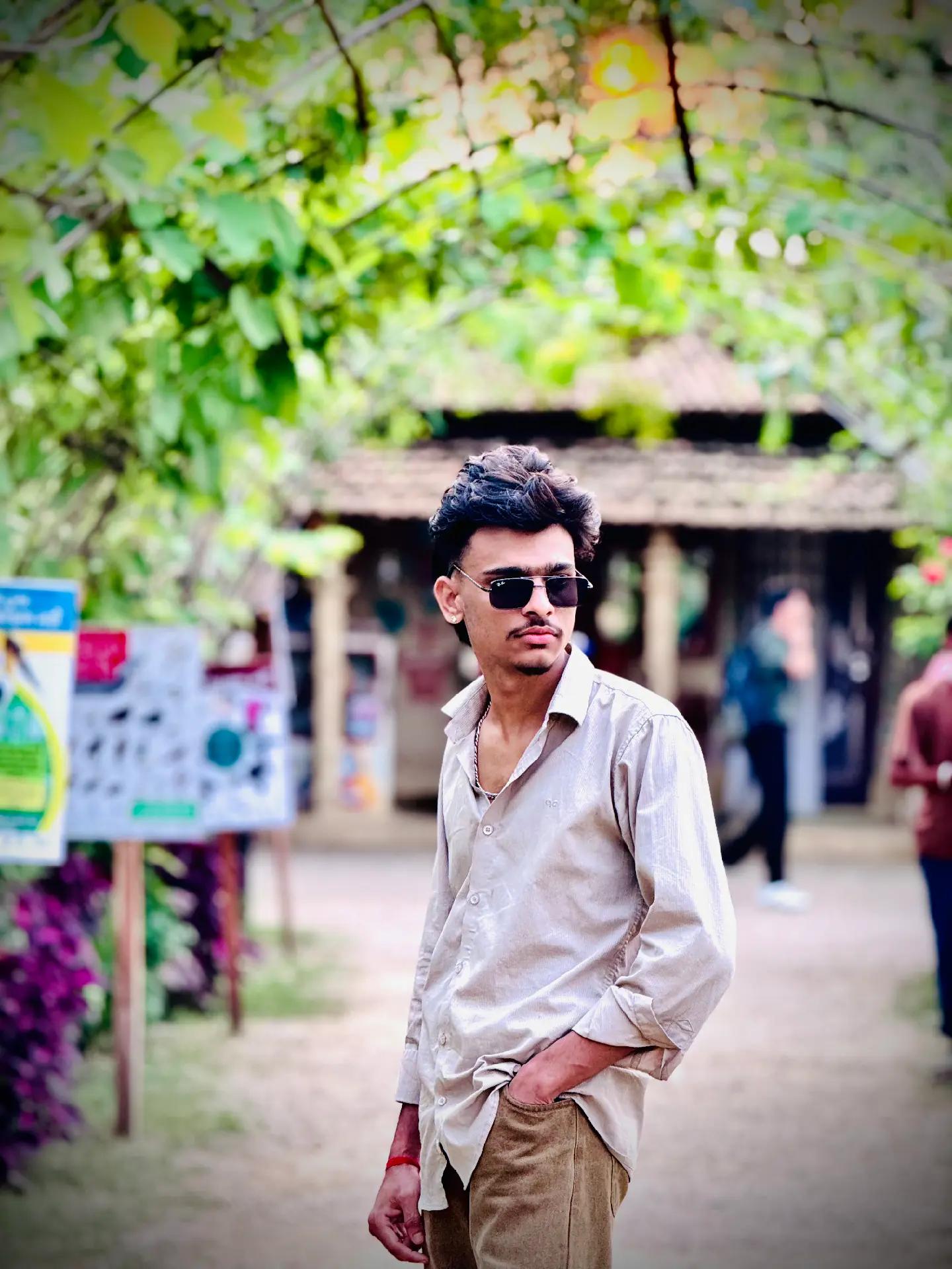 @Rahul_Ydv♥️🕊️
