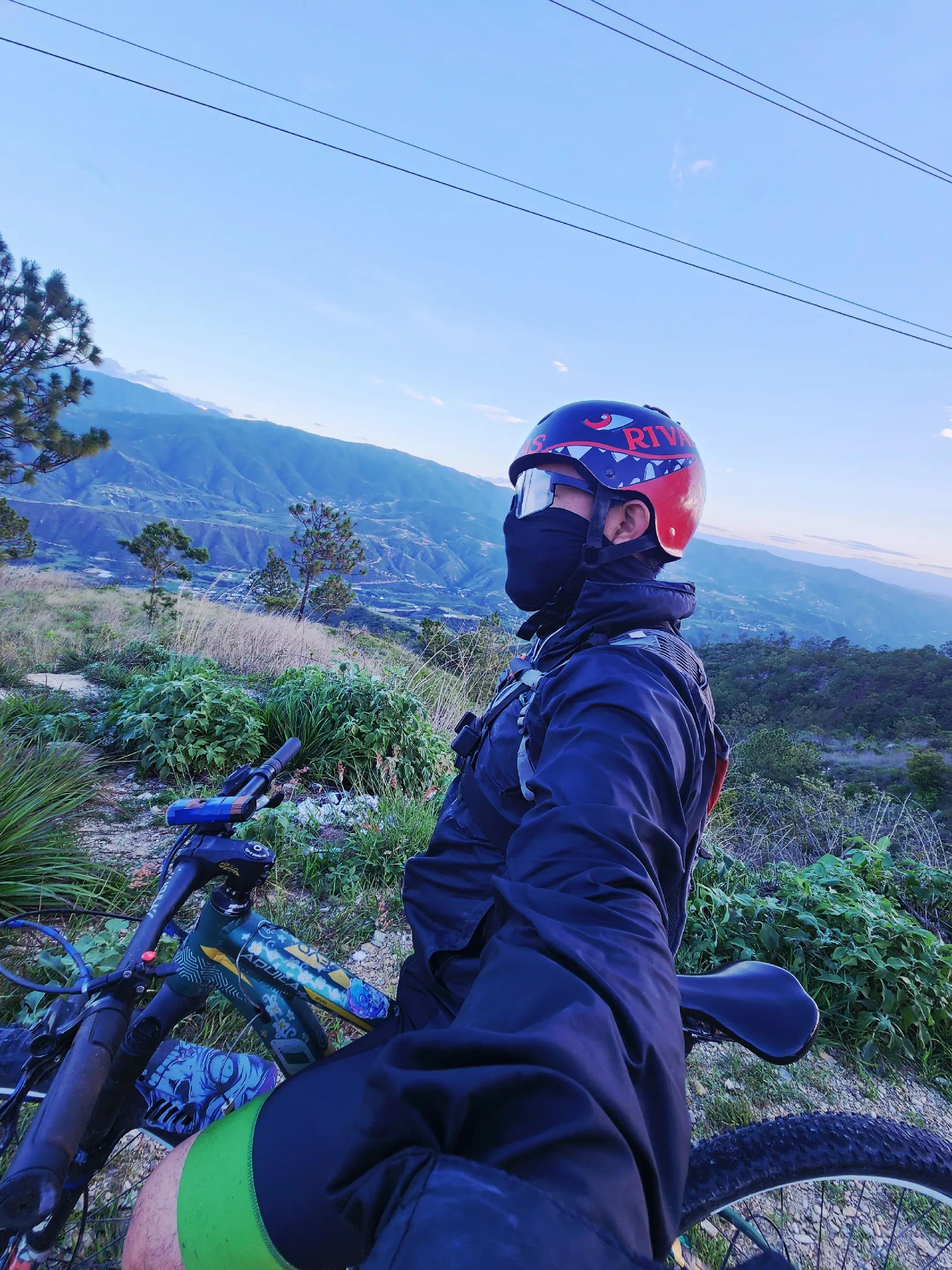 @El chico🫠misterioso??🚲