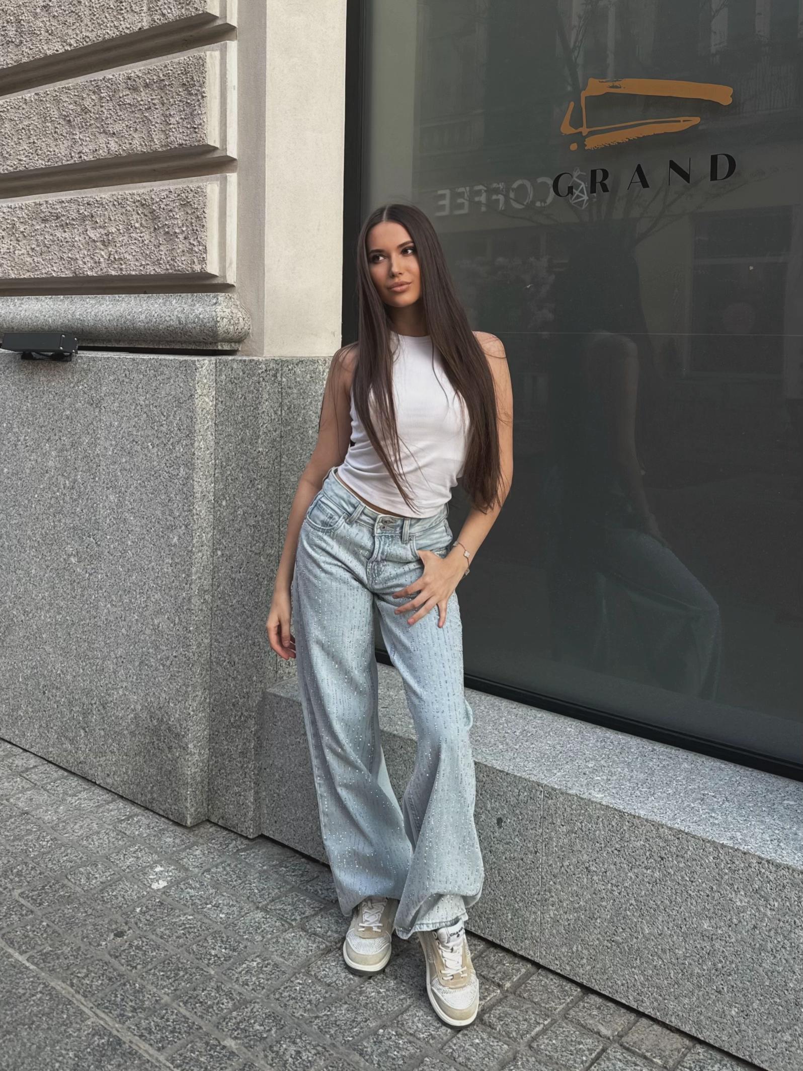 @𝐁 | 𝐋