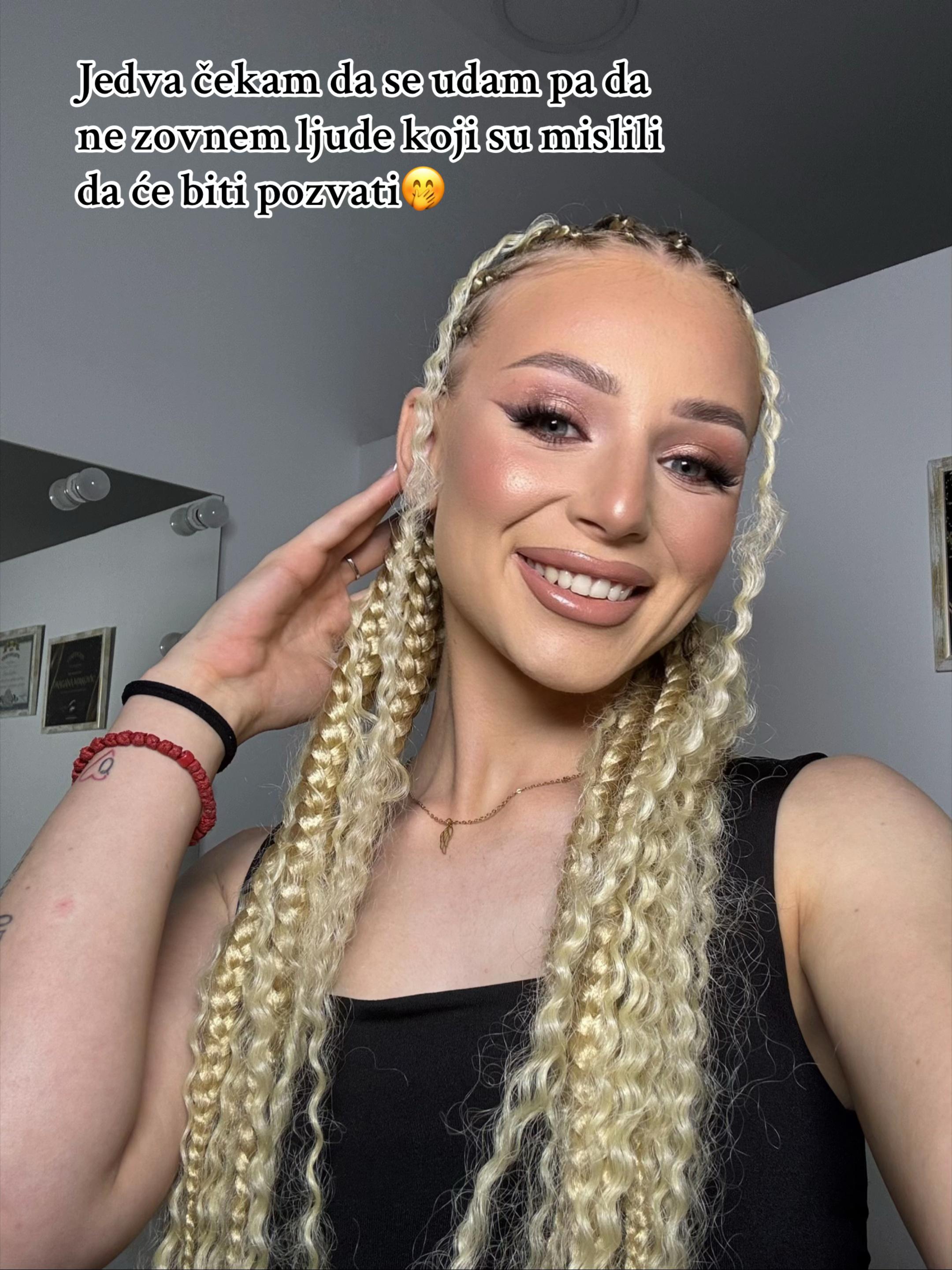 @Кика✨