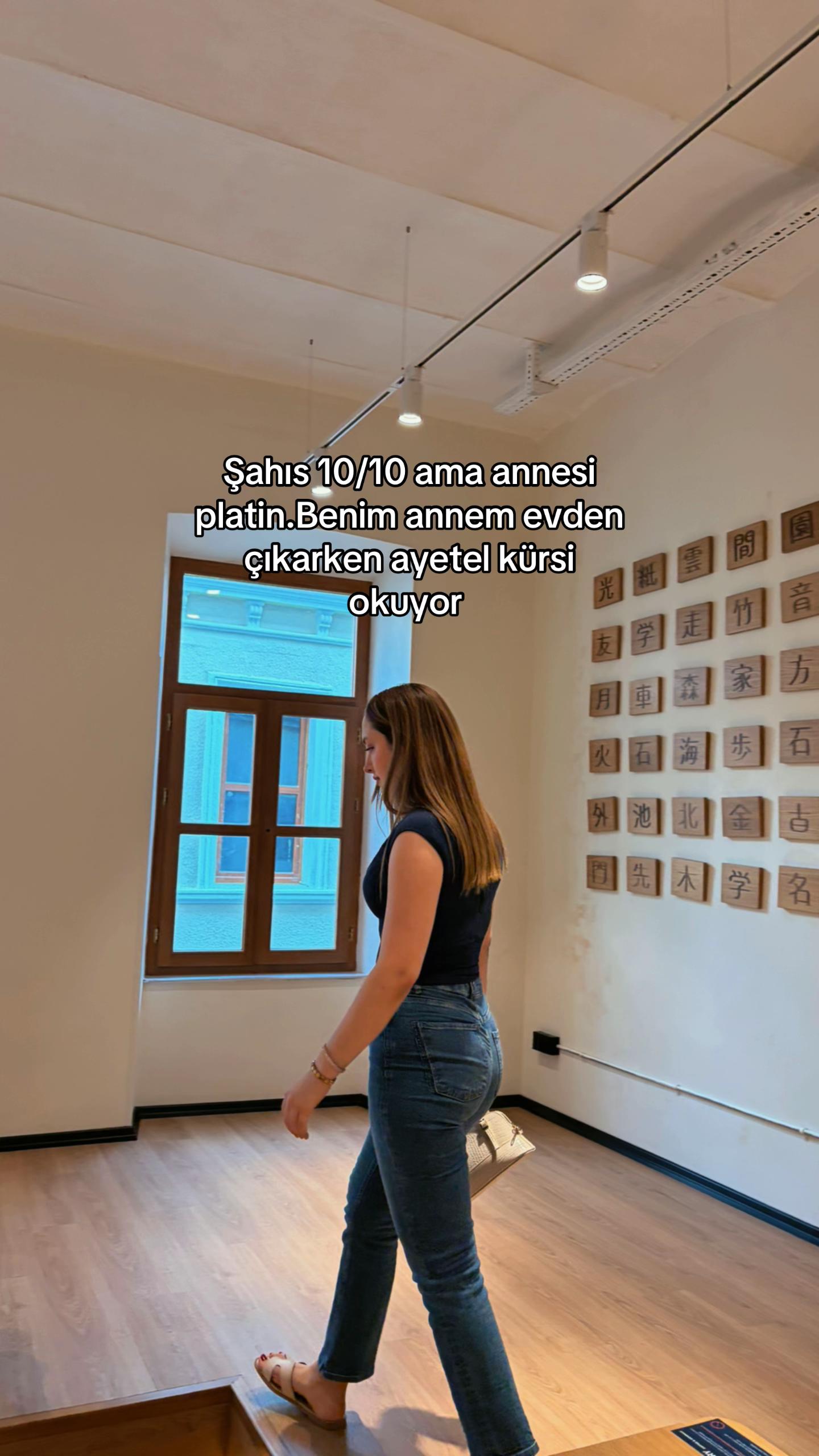 @Esmanurdklc