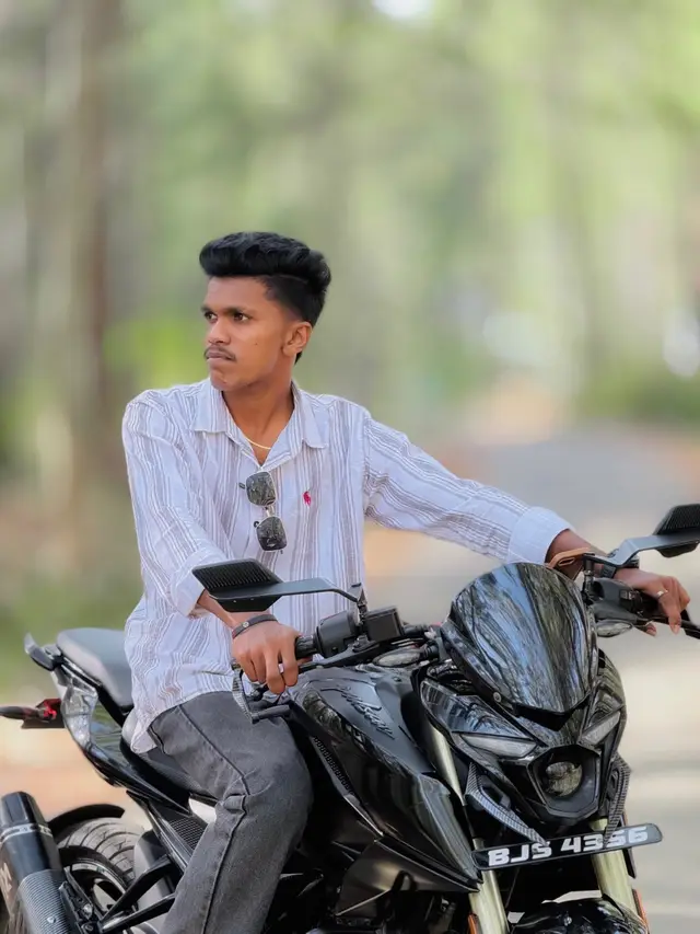 @M.r Prakash 🕸🦕
