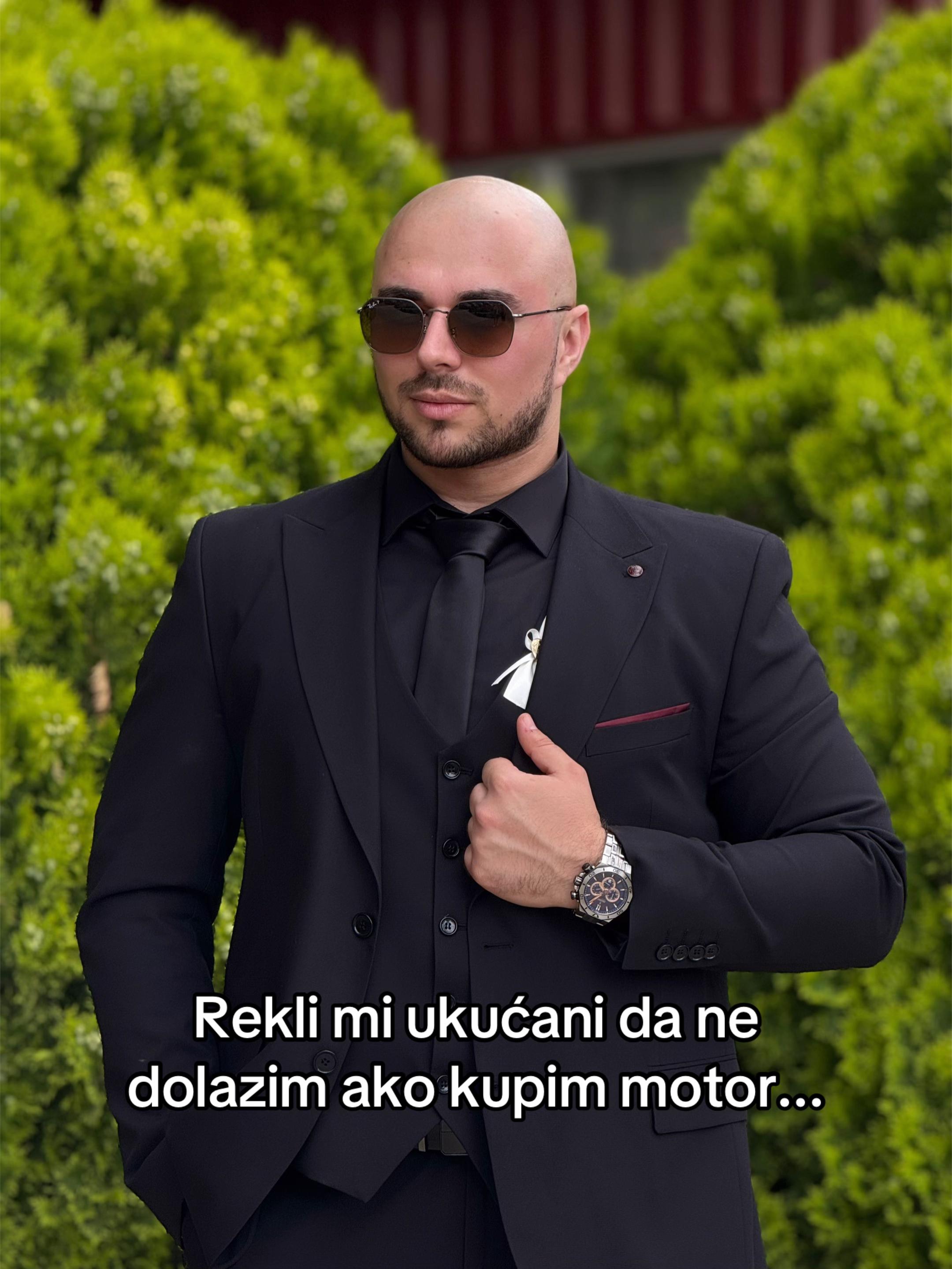 @Milan Stojiljkovic