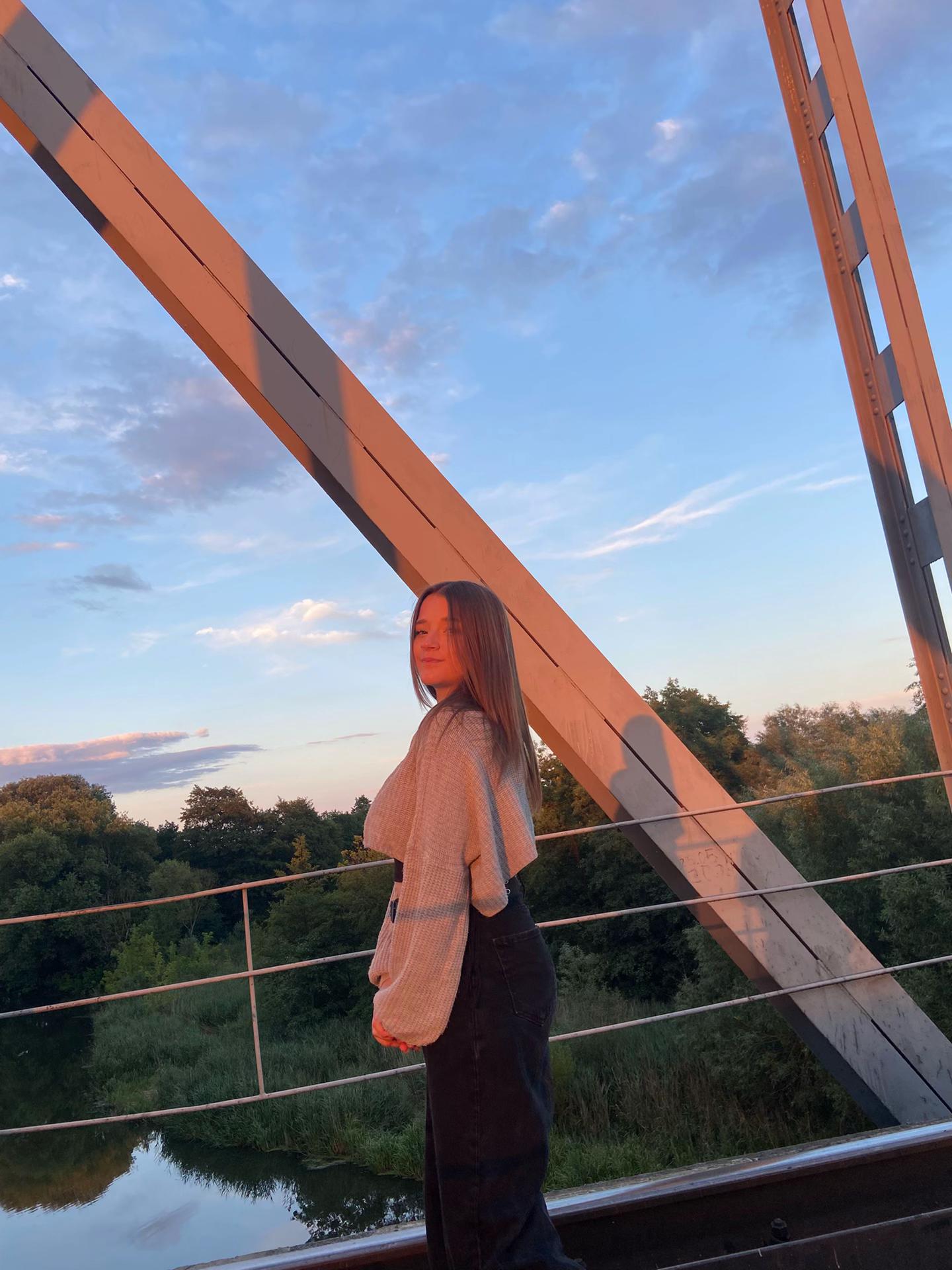 @𝒮𝑜𝒻𝒾