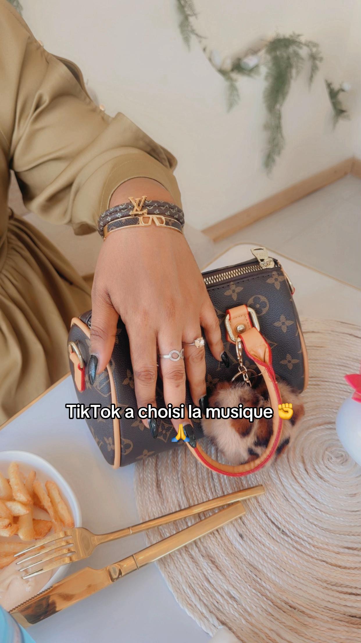 @Chic teint 🧴 🧼 224🇬🇳