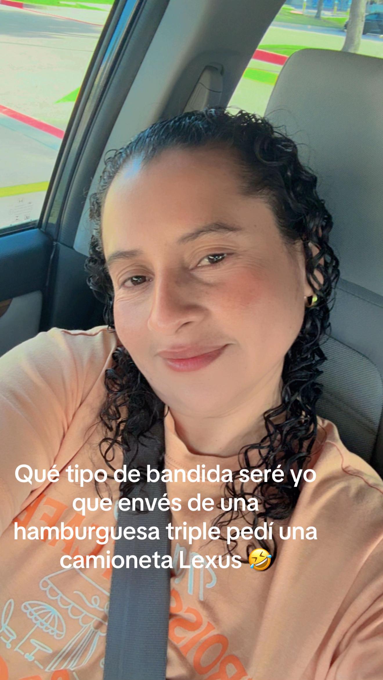 @Álvarez Carolina