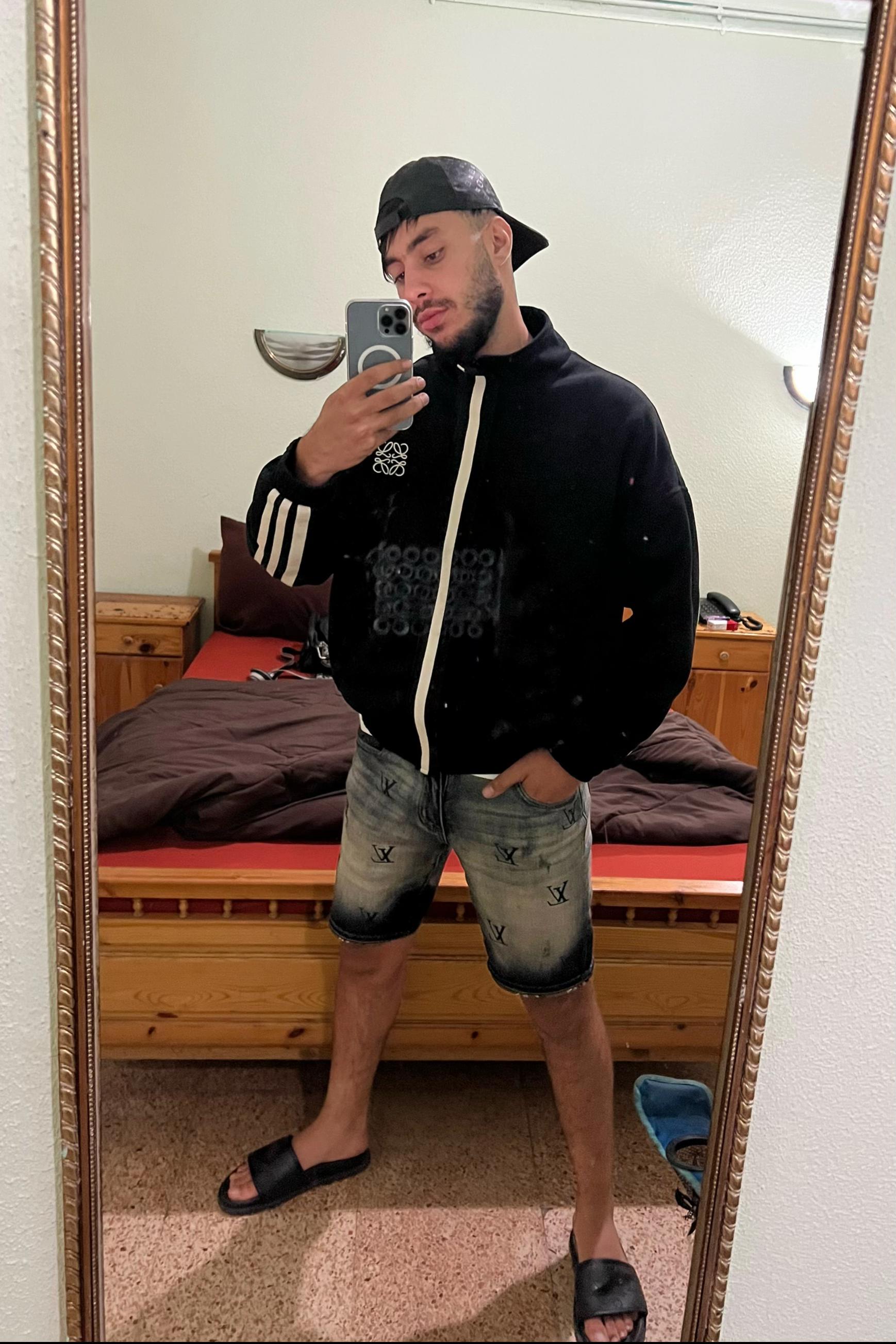 @younes.phone_19