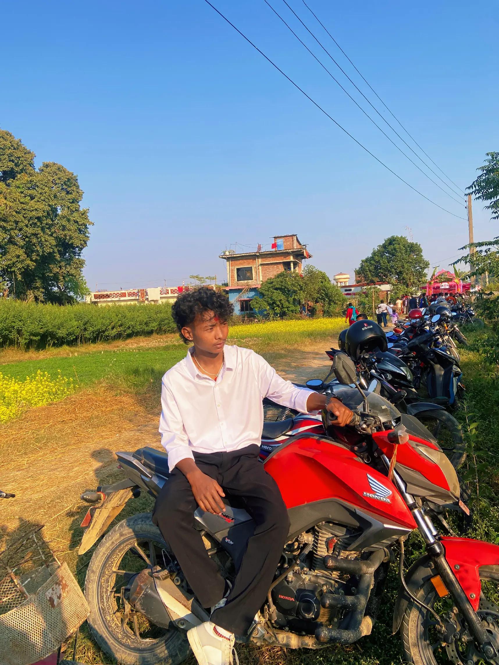 @THARUWA____DON____07 🍁..!!