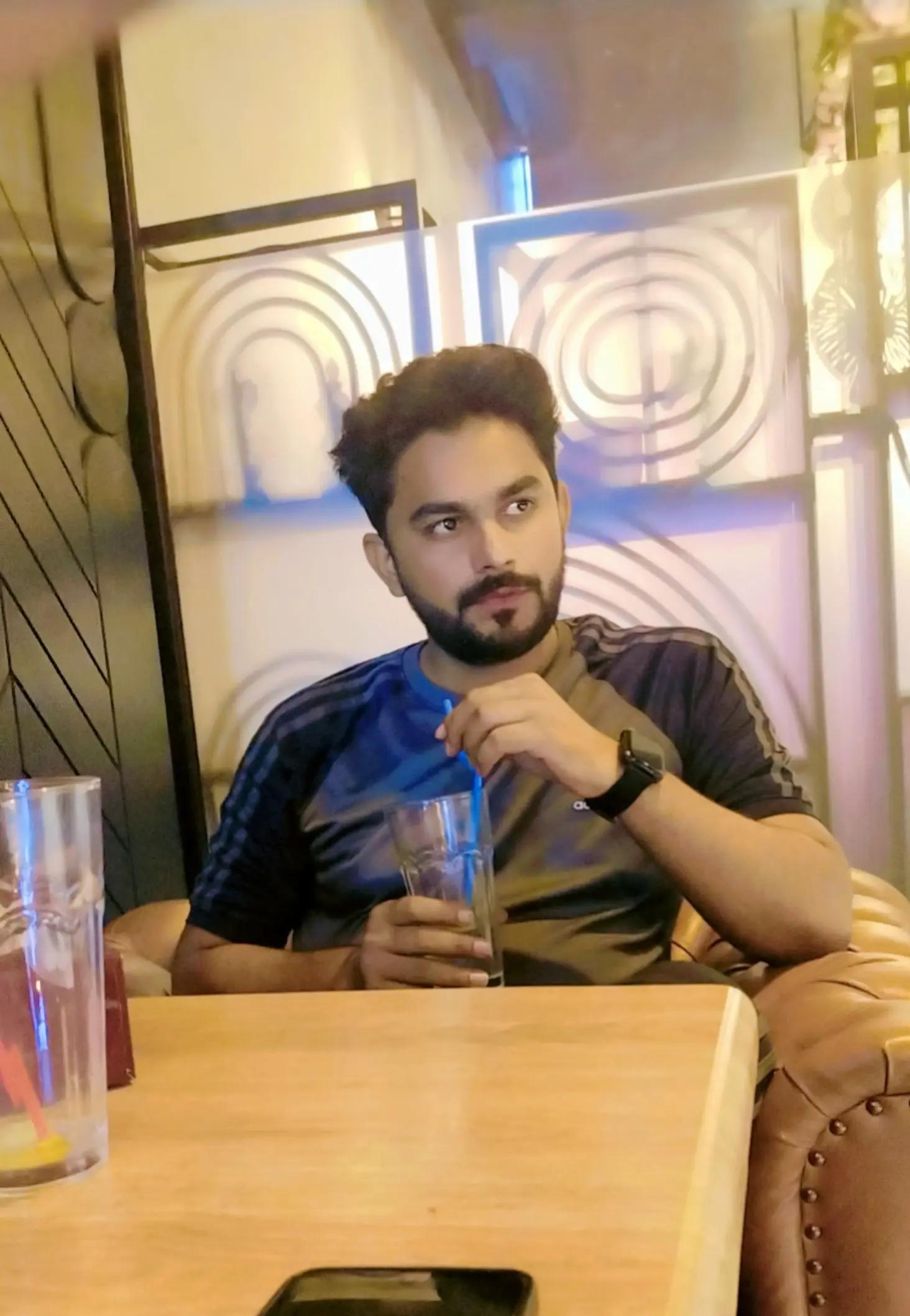 @Ma jid