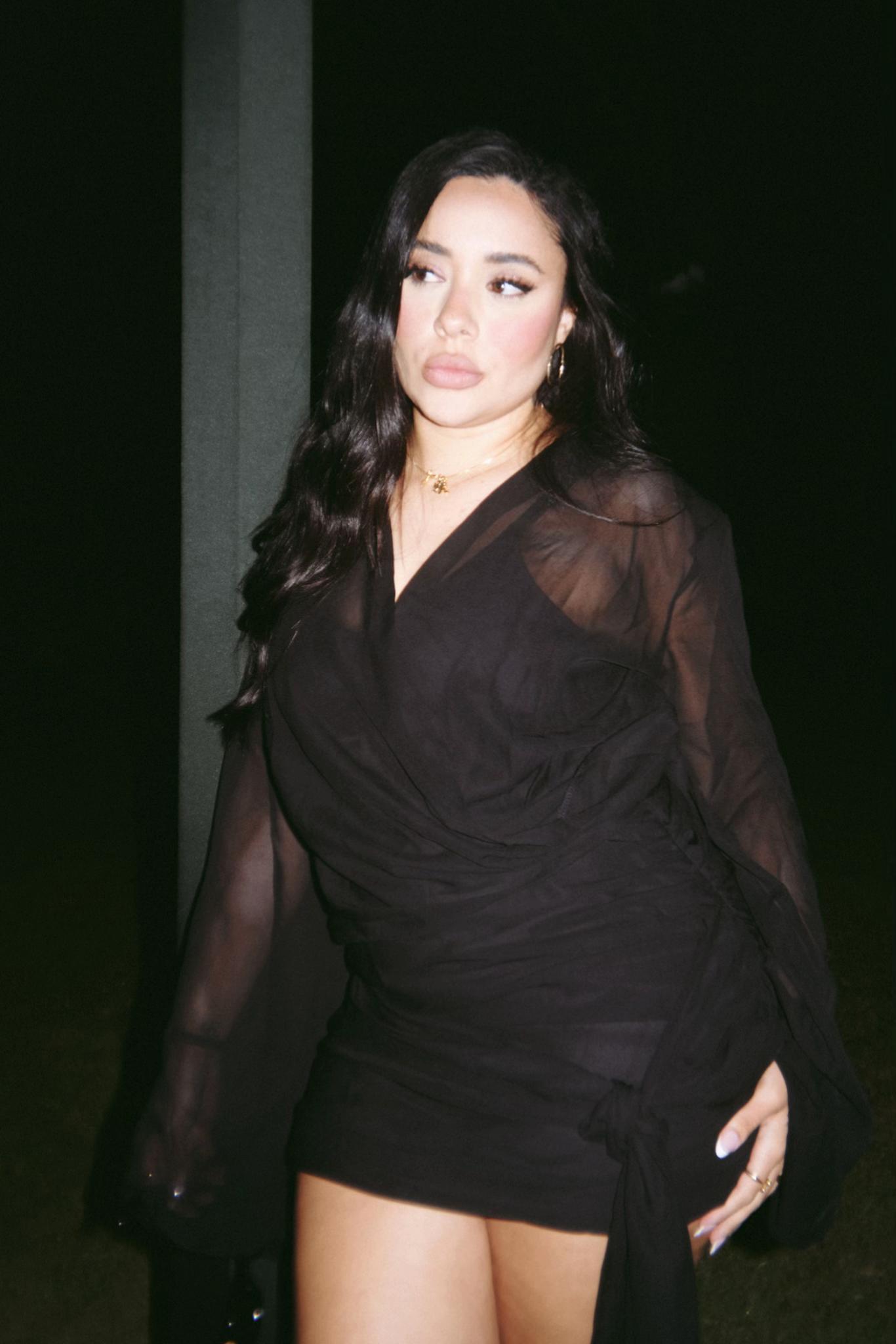 @bella