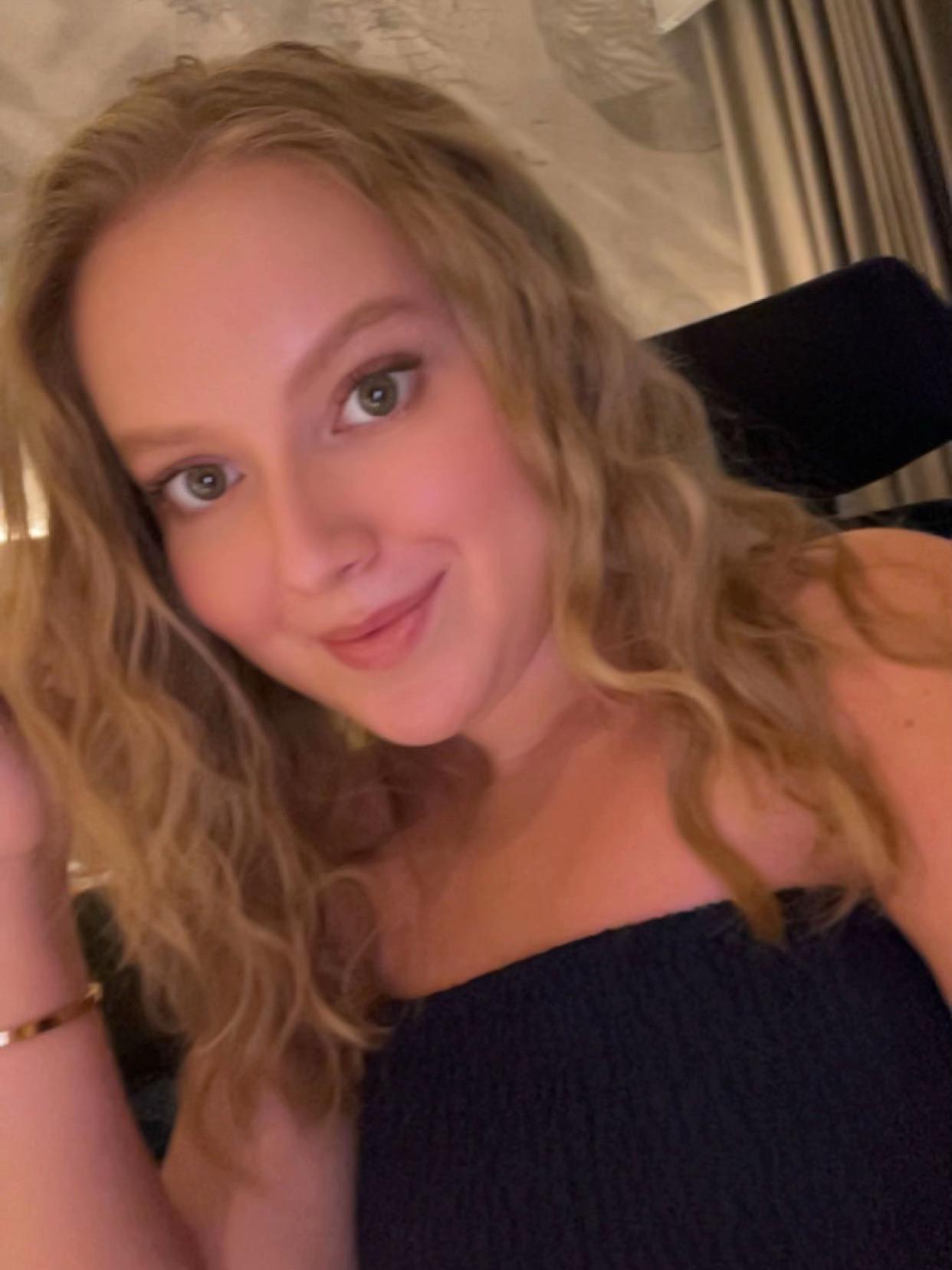 @𝒮𝒶𝓂𝓇𝒶 ❤︎︎