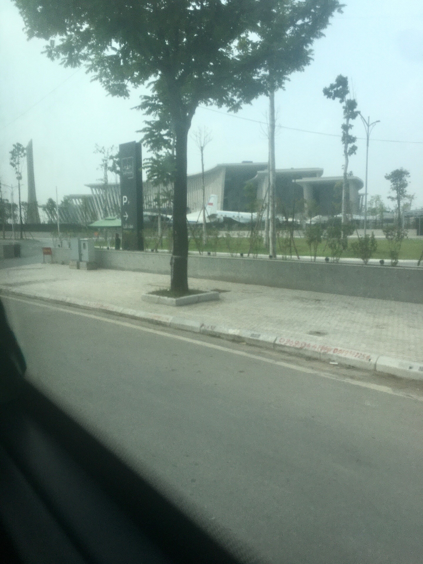 @ôm tiền thì ấm ?