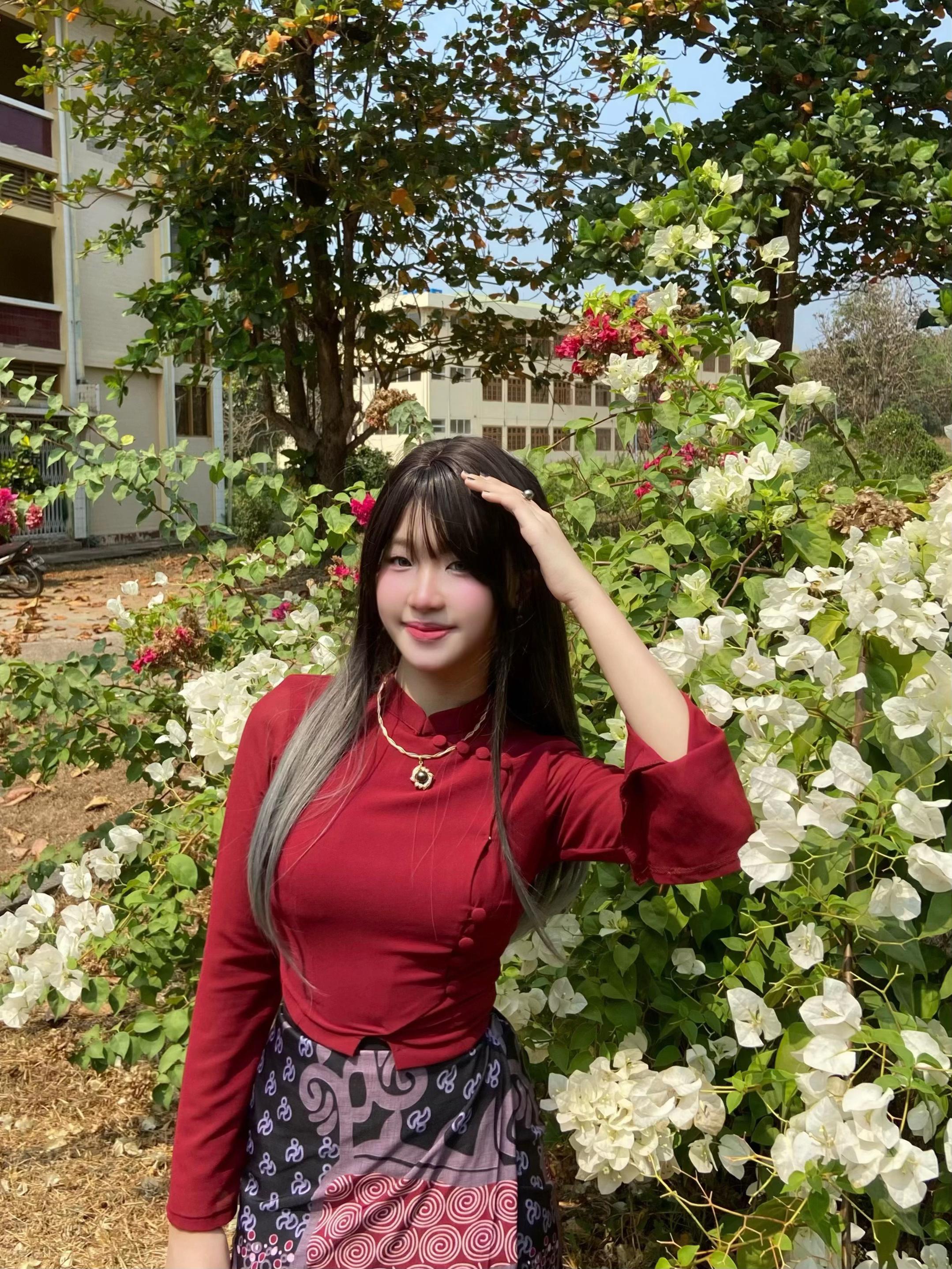 @Kiyoko.
