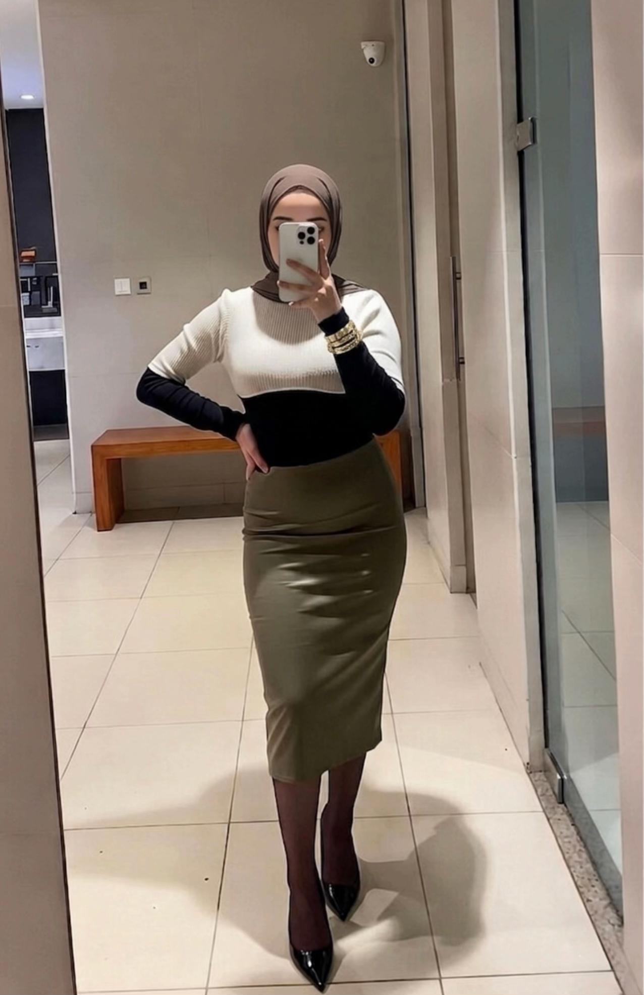 @𝐀𝐙𝐑𝐀 🌼