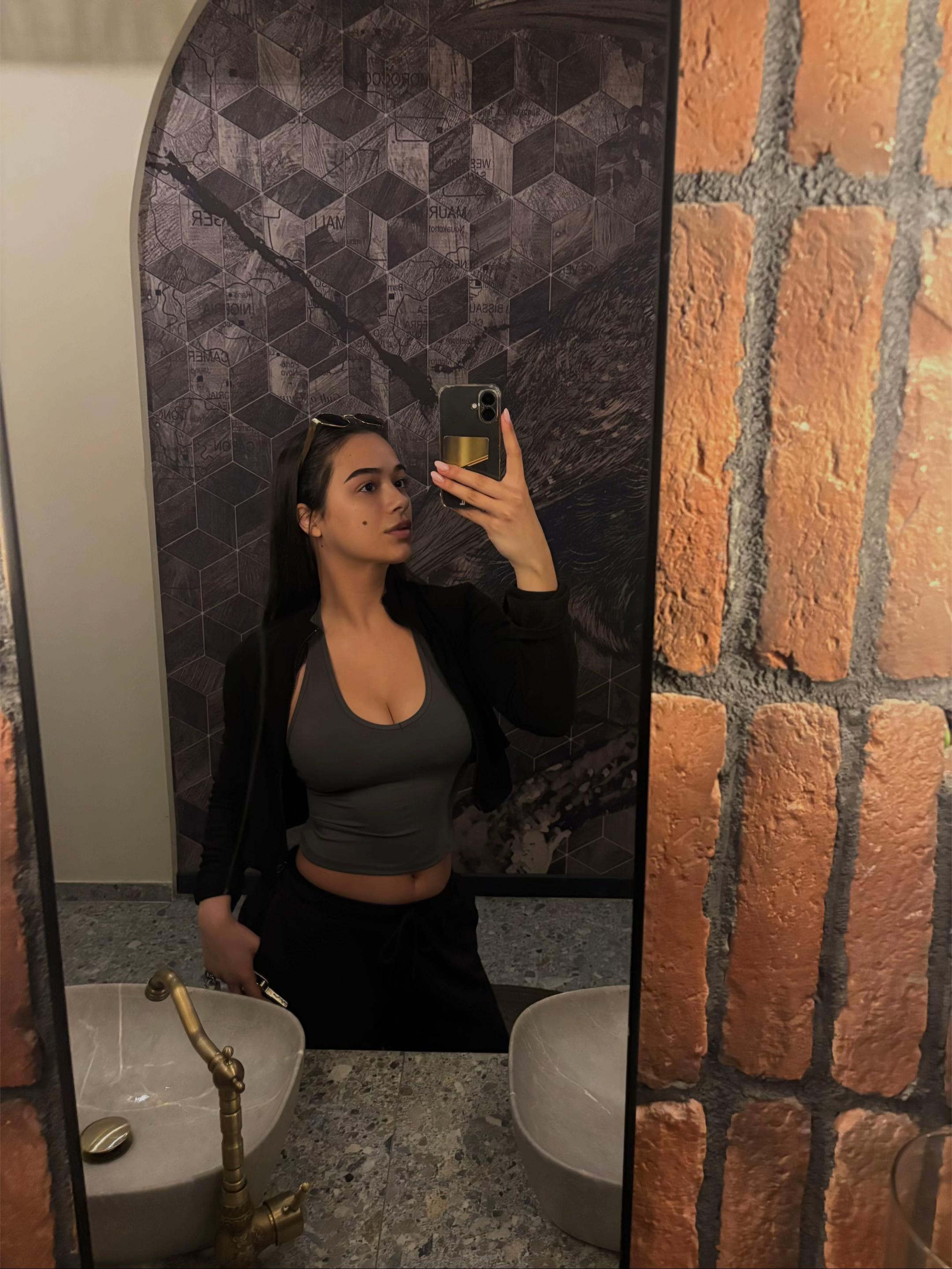 @assanovicc