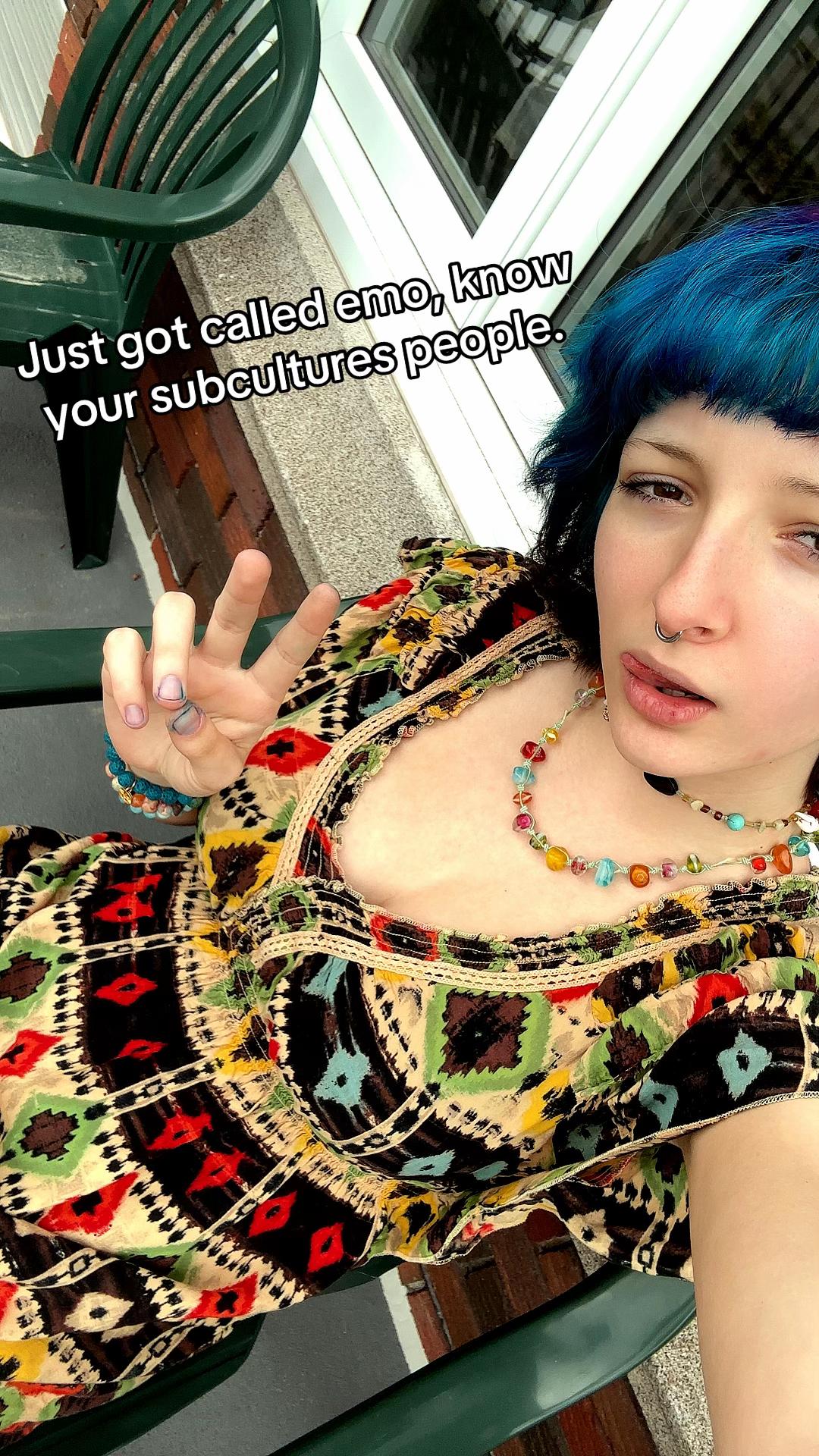 @Max 🐾⚧️