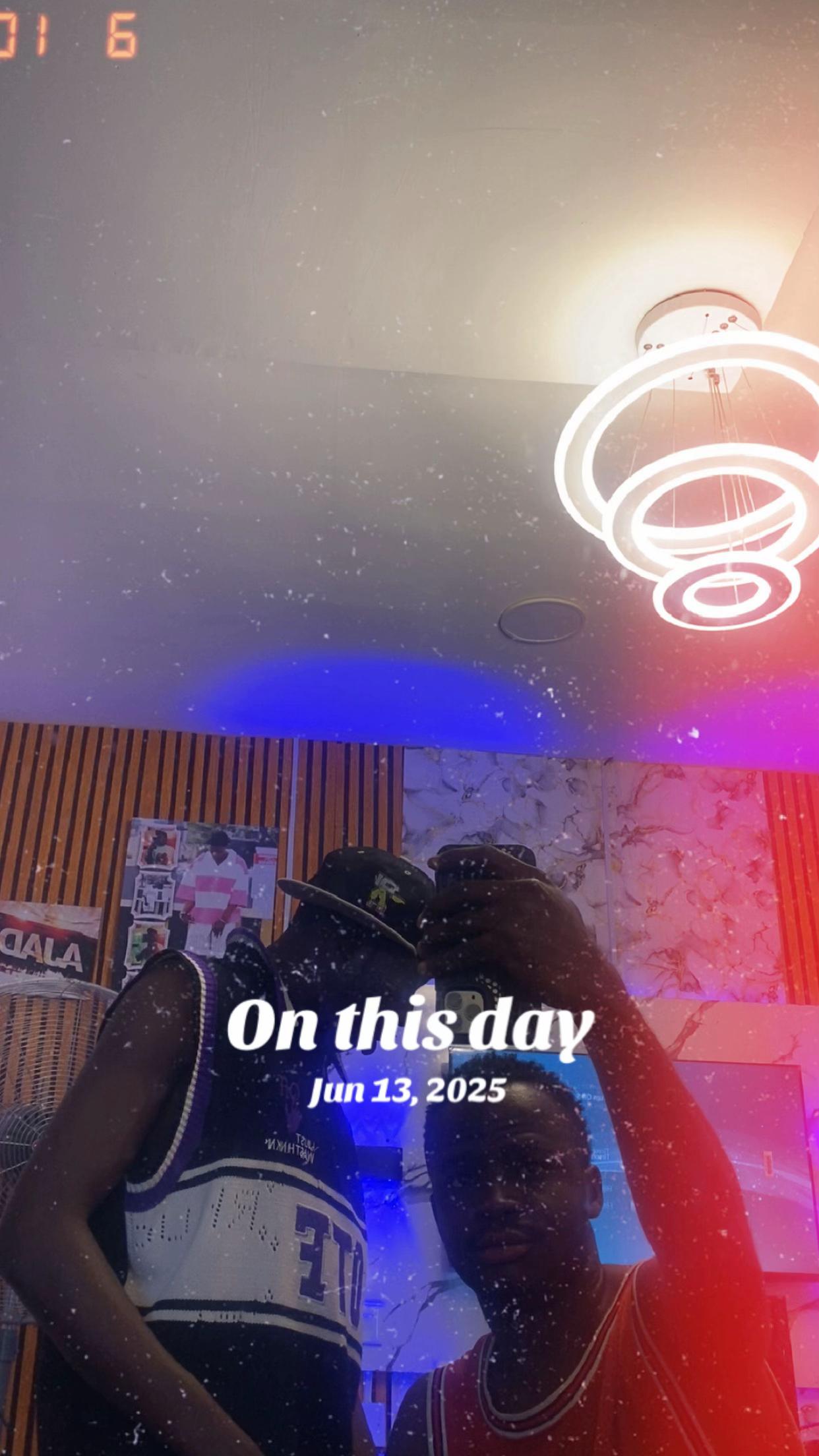 @๐ซ