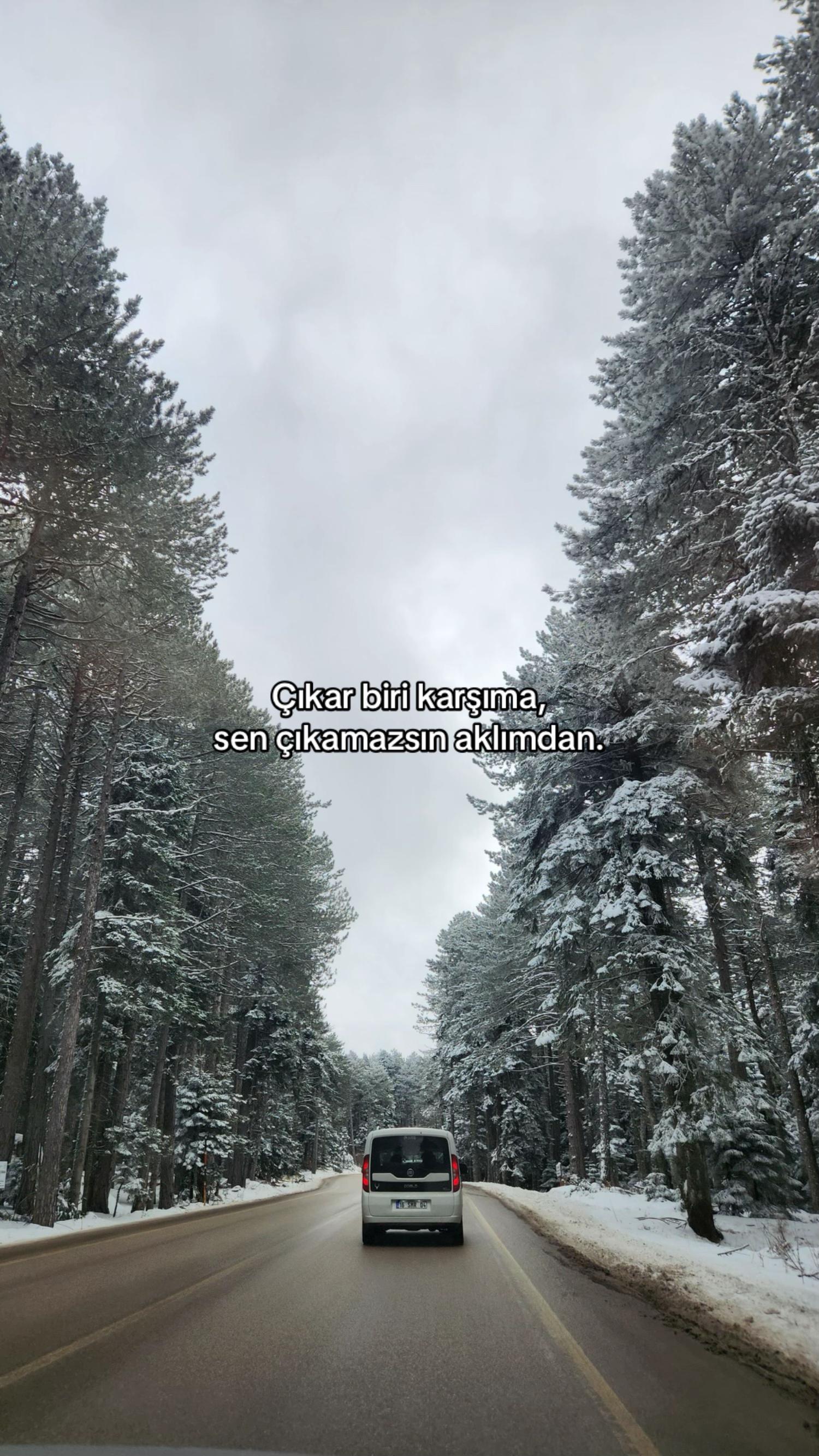 @𝒩