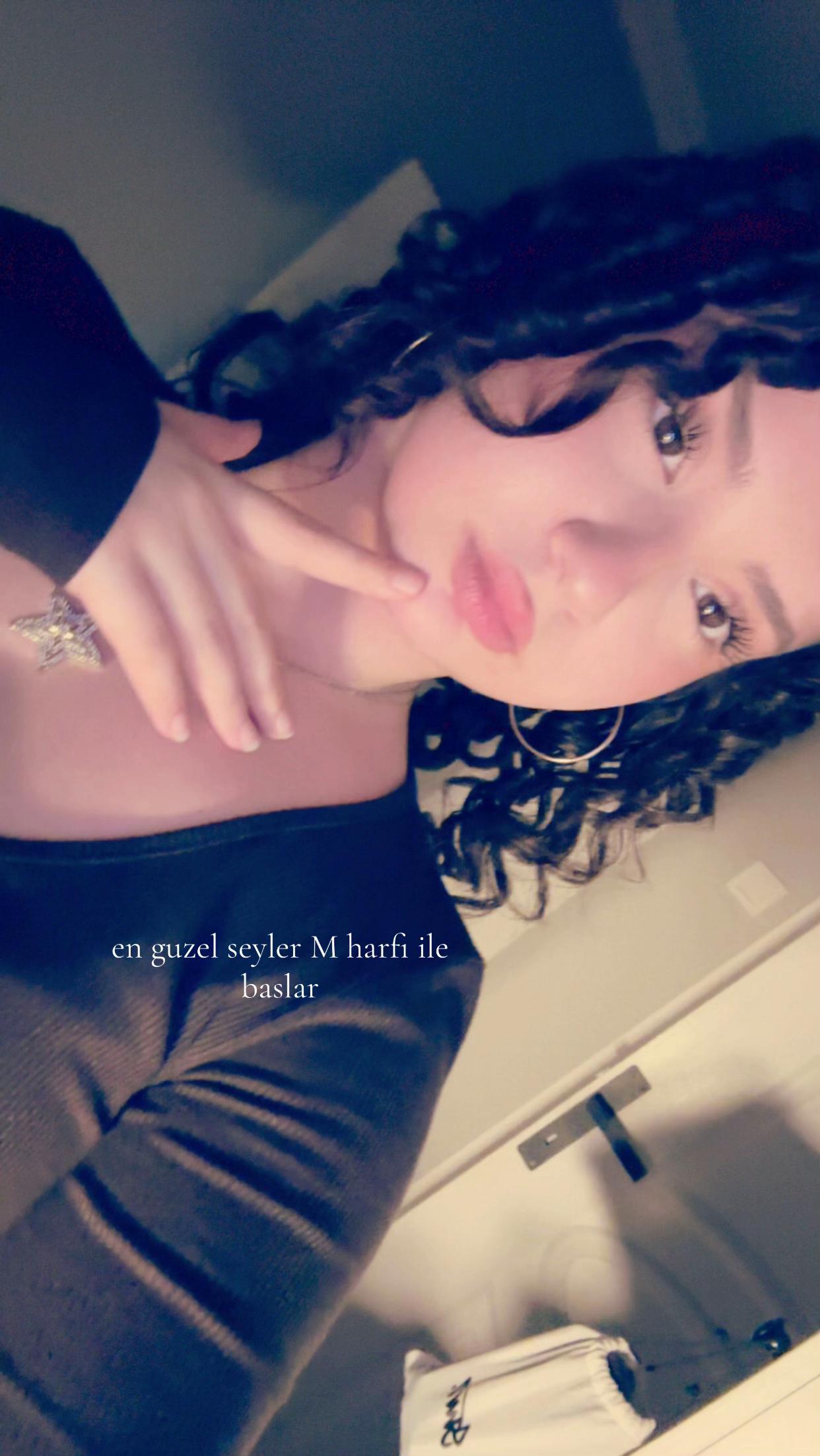 @𝐞𝐬𝐢𝐥𝐚