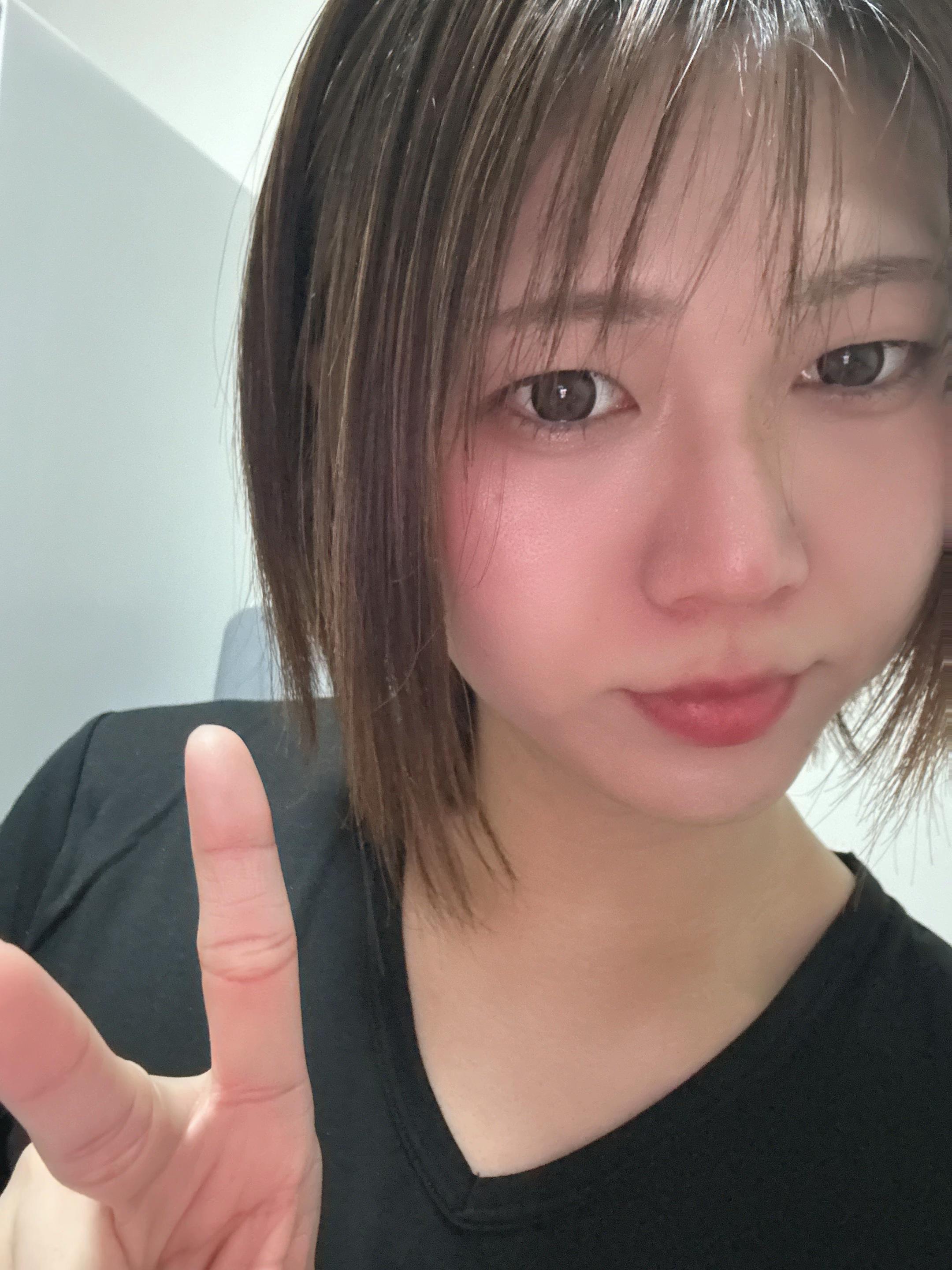 @せな