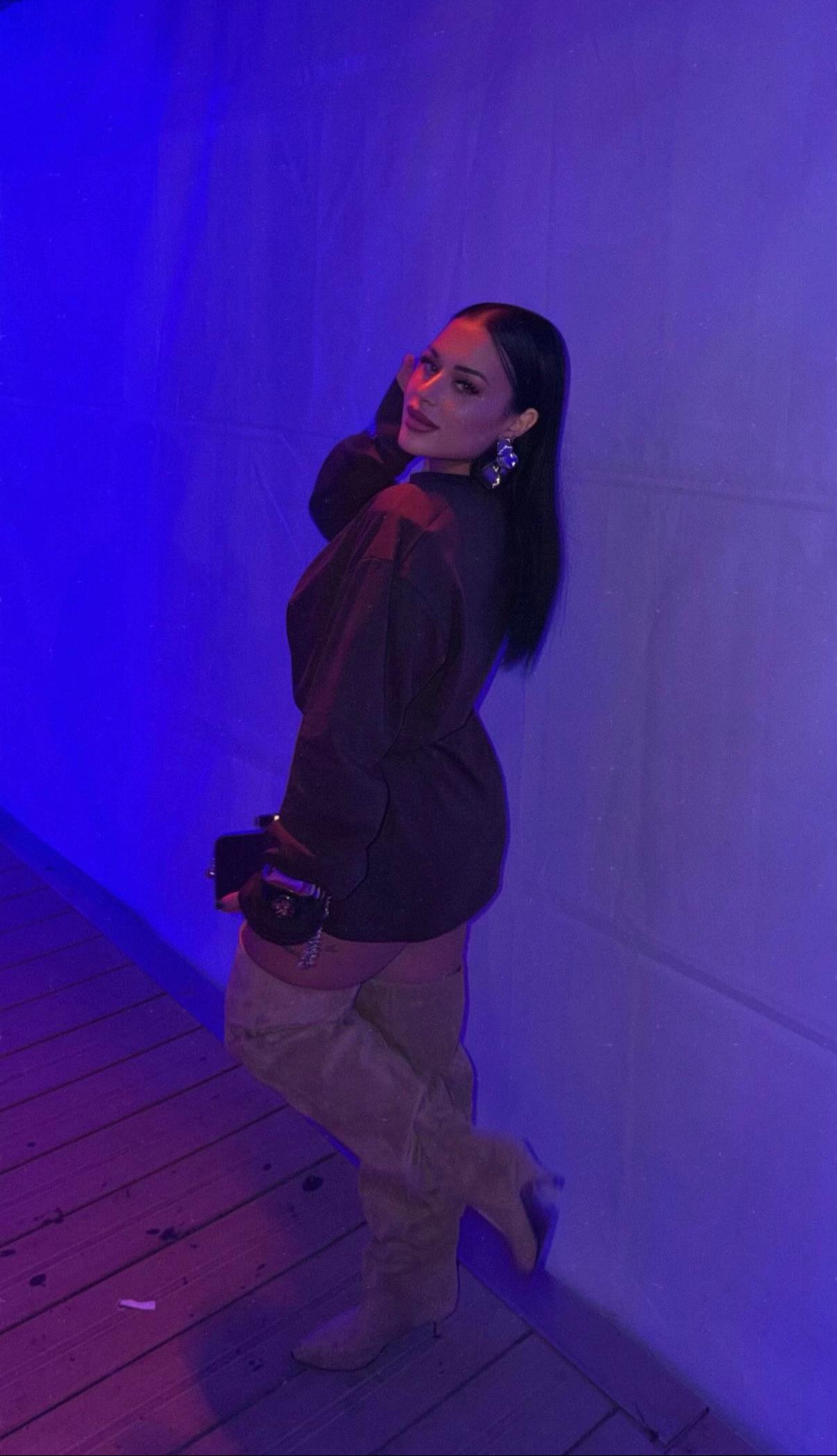 @•𝙰𝚛𝚢•