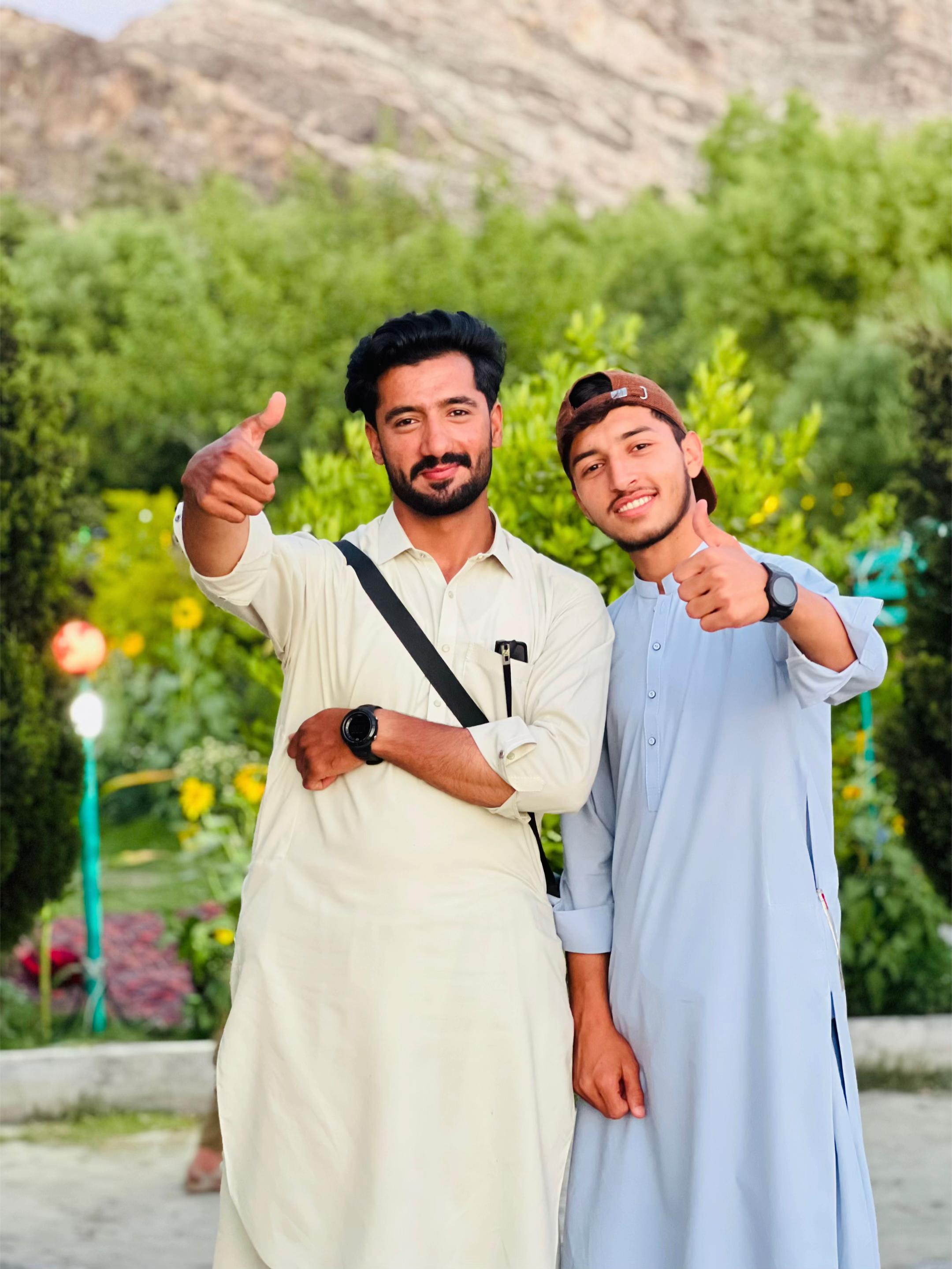 @TravelwithAbbas