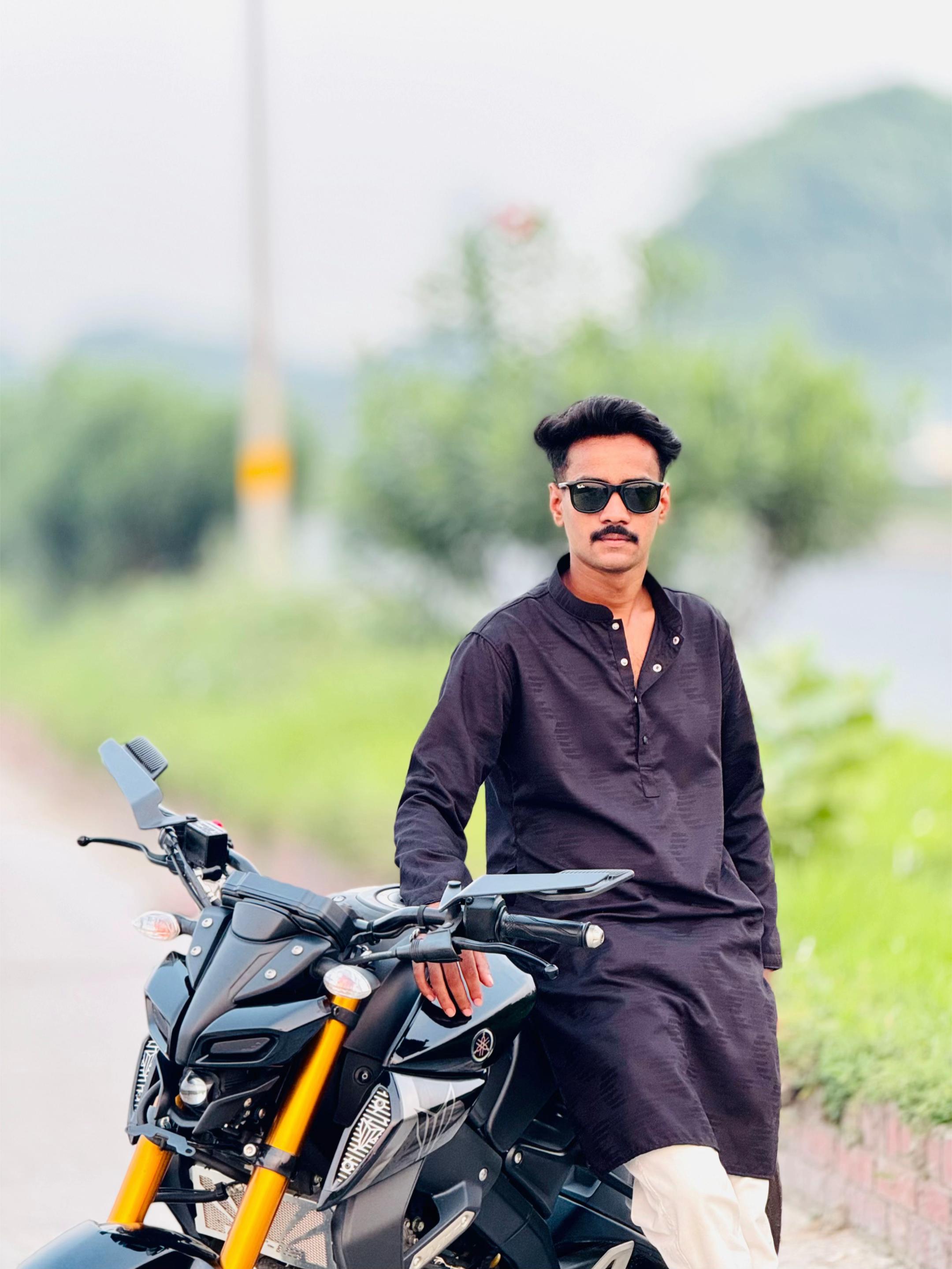 @RAJA々SARKAR