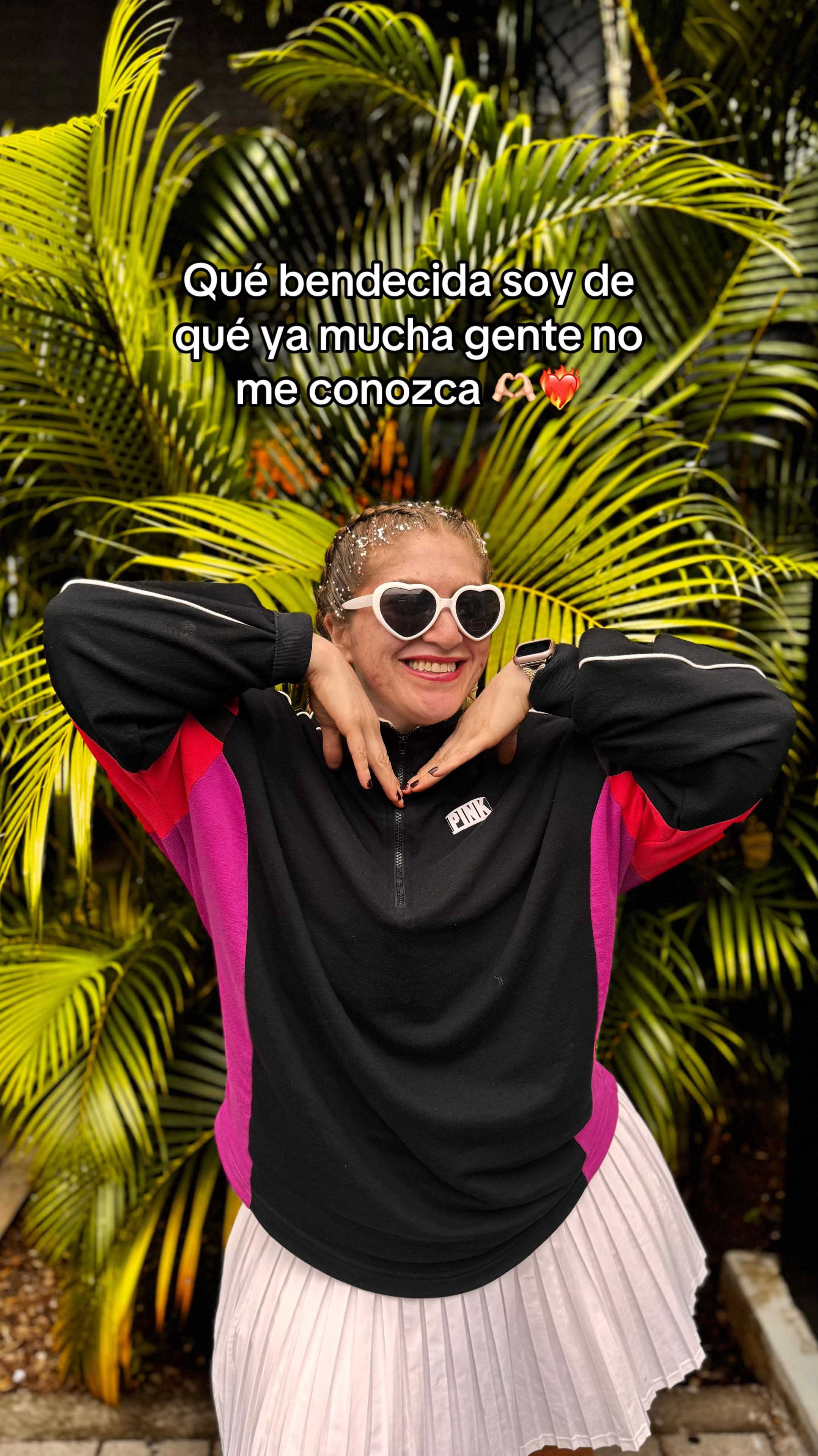 @Ana María