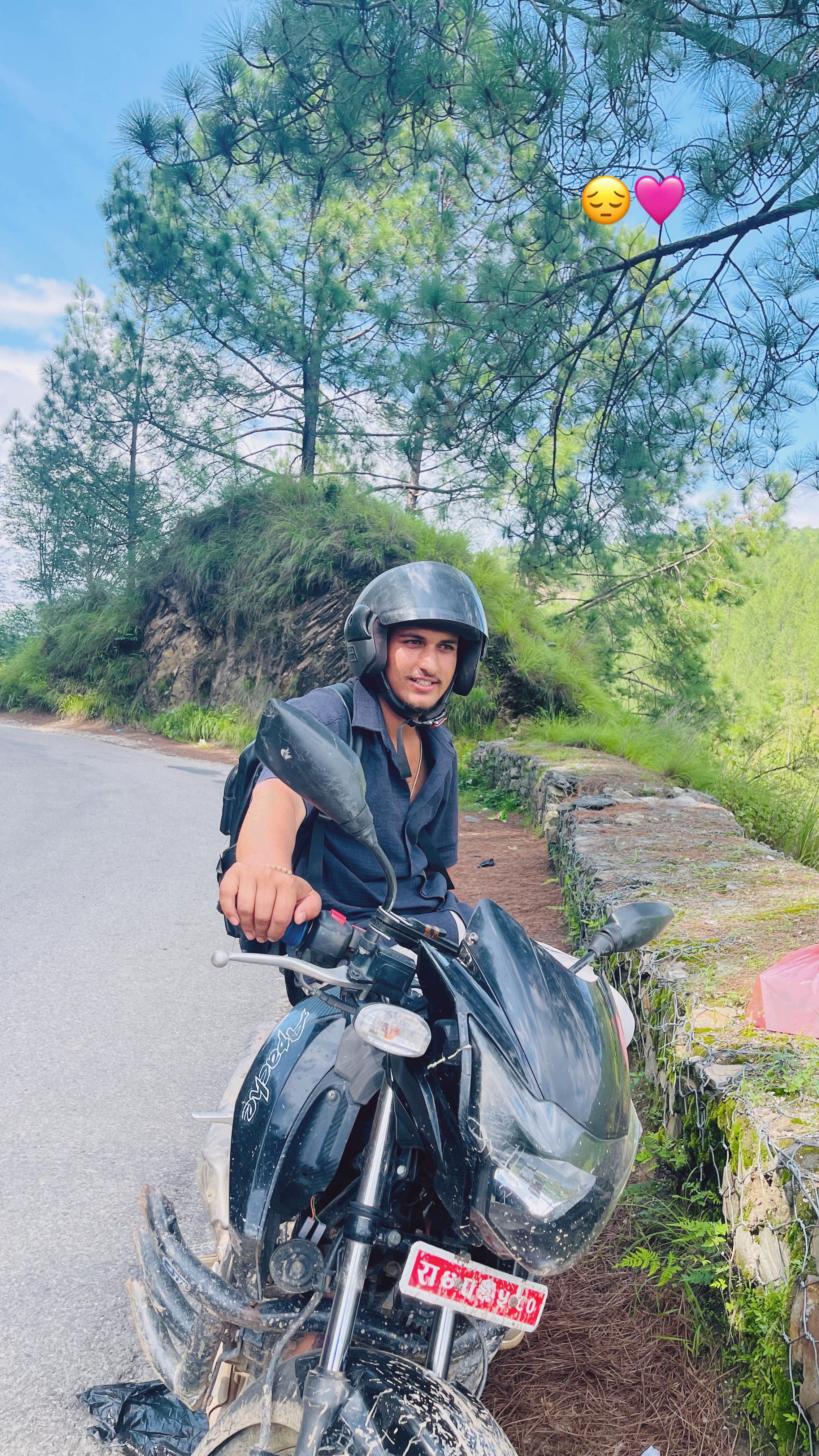 @उmeश mailo xettri 👨🍳🏋️🎸