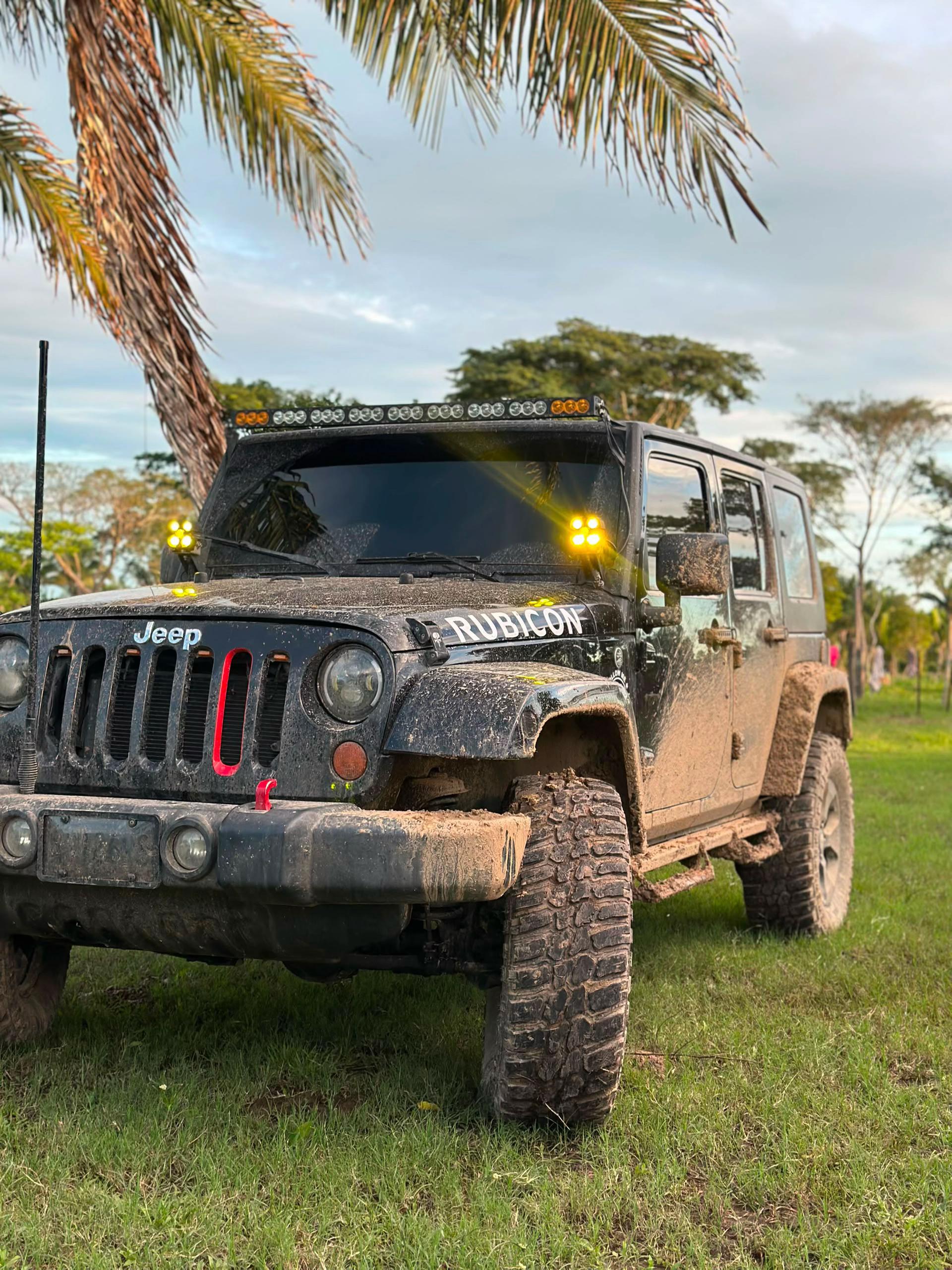 @PERNIA_MOTORS4WD