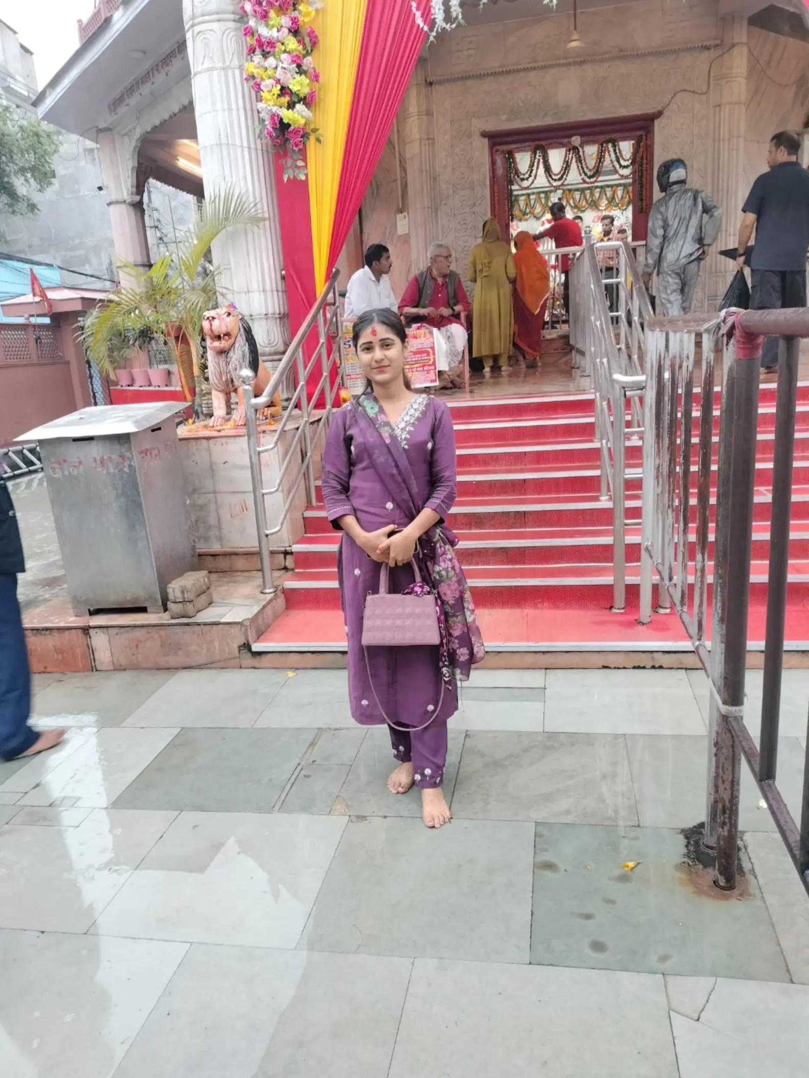@❤Chandani sarraf❤