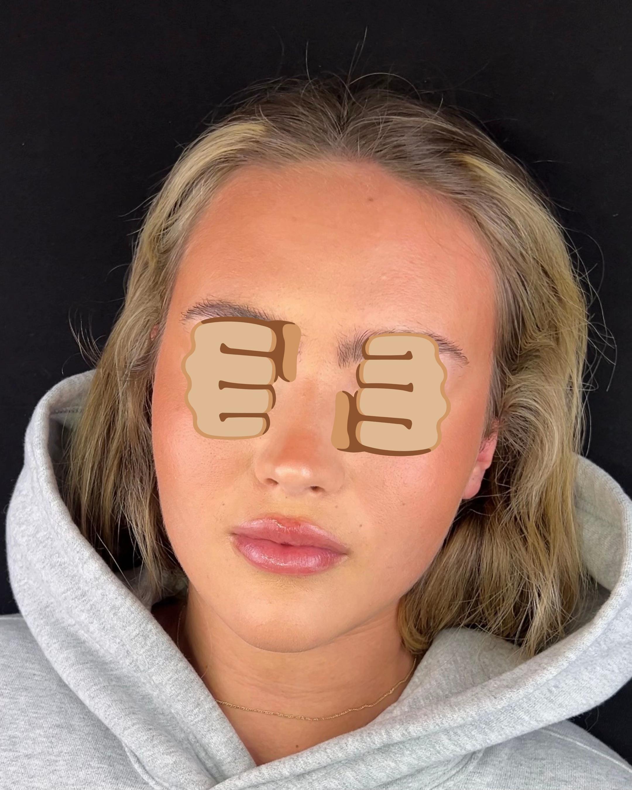 @Mauvella Lash Academy