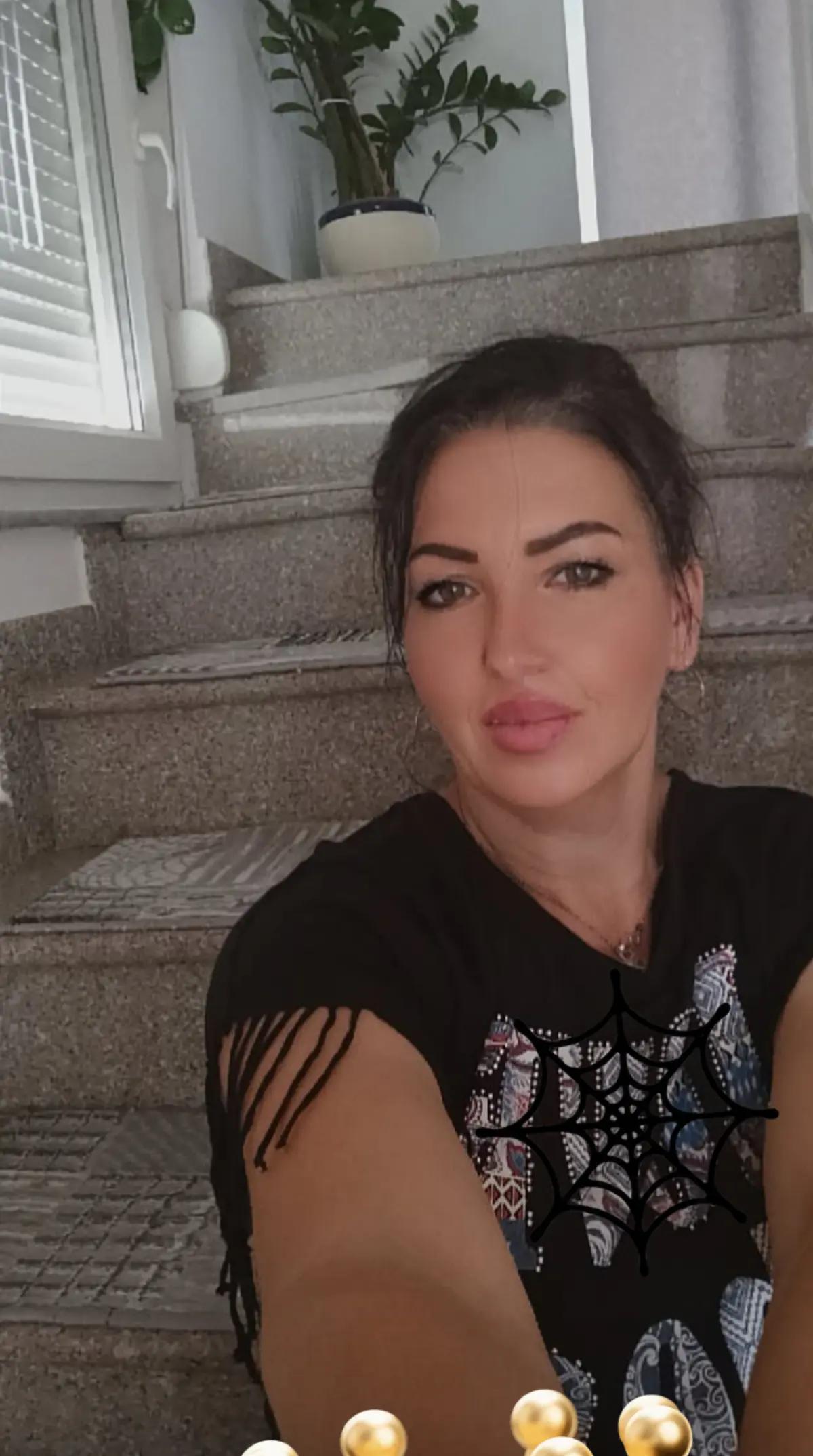 @Zlataa