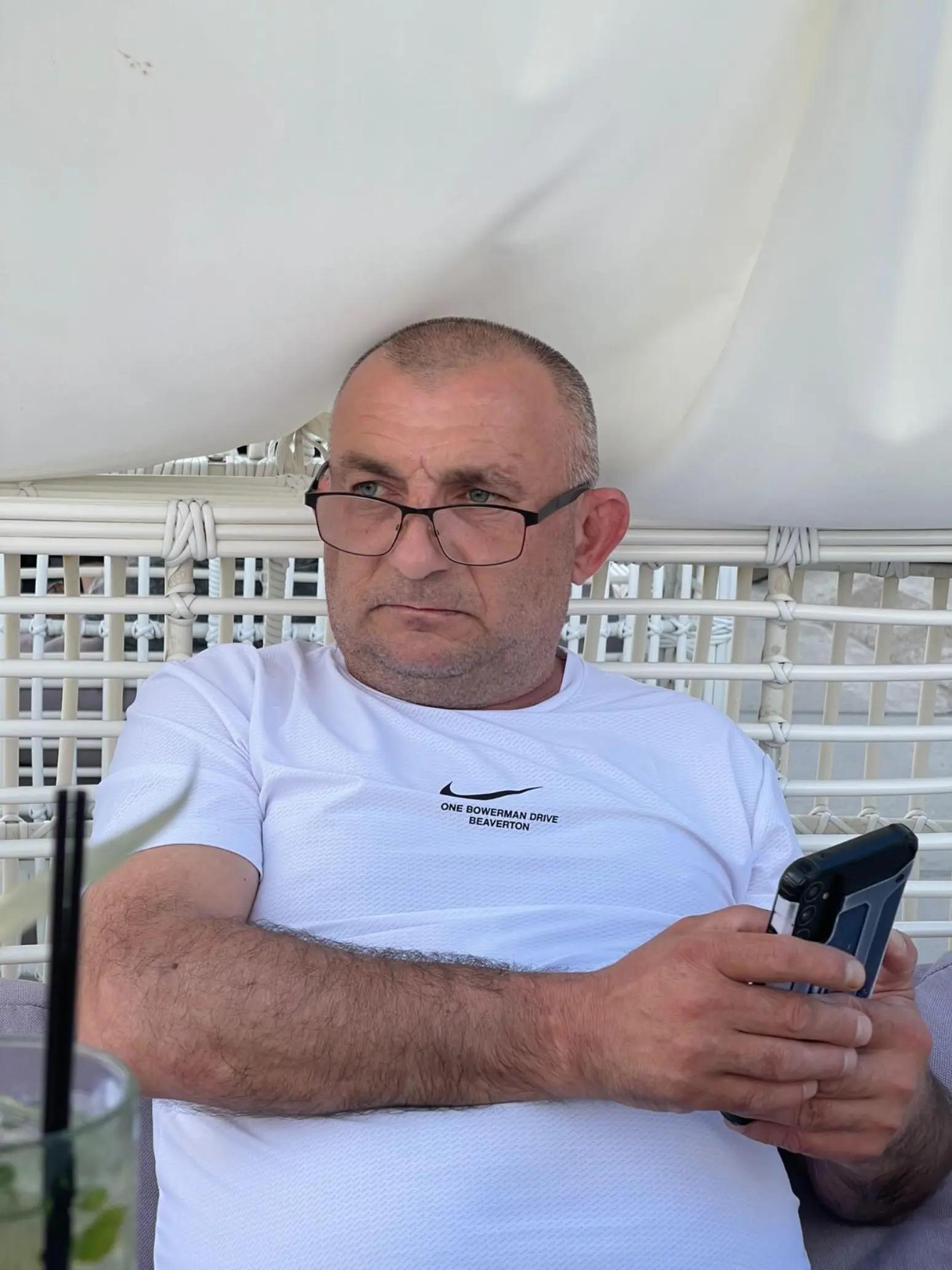 @Саша ( Метр )