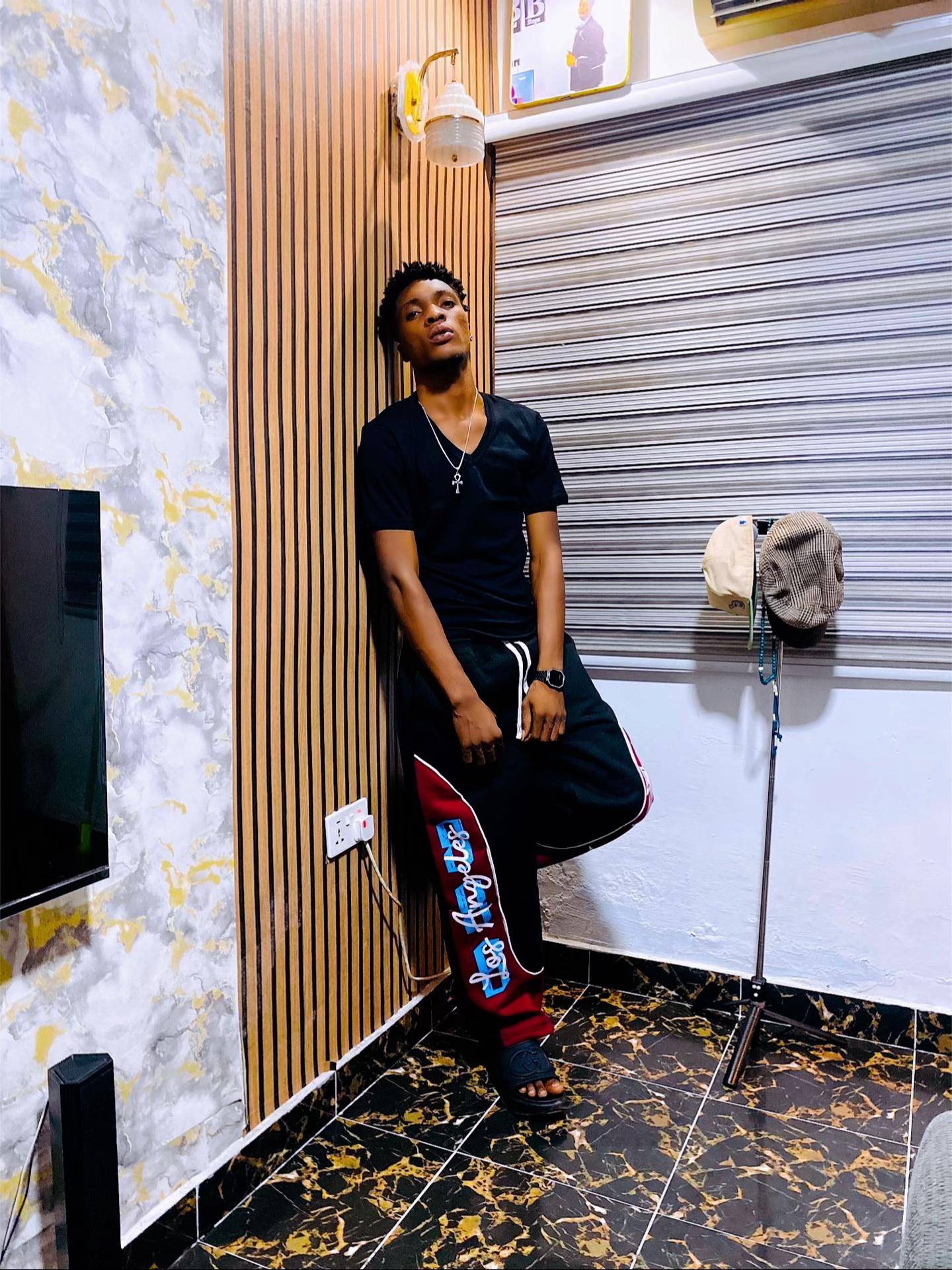 @KingNapo👑👑❤️❤️💒
