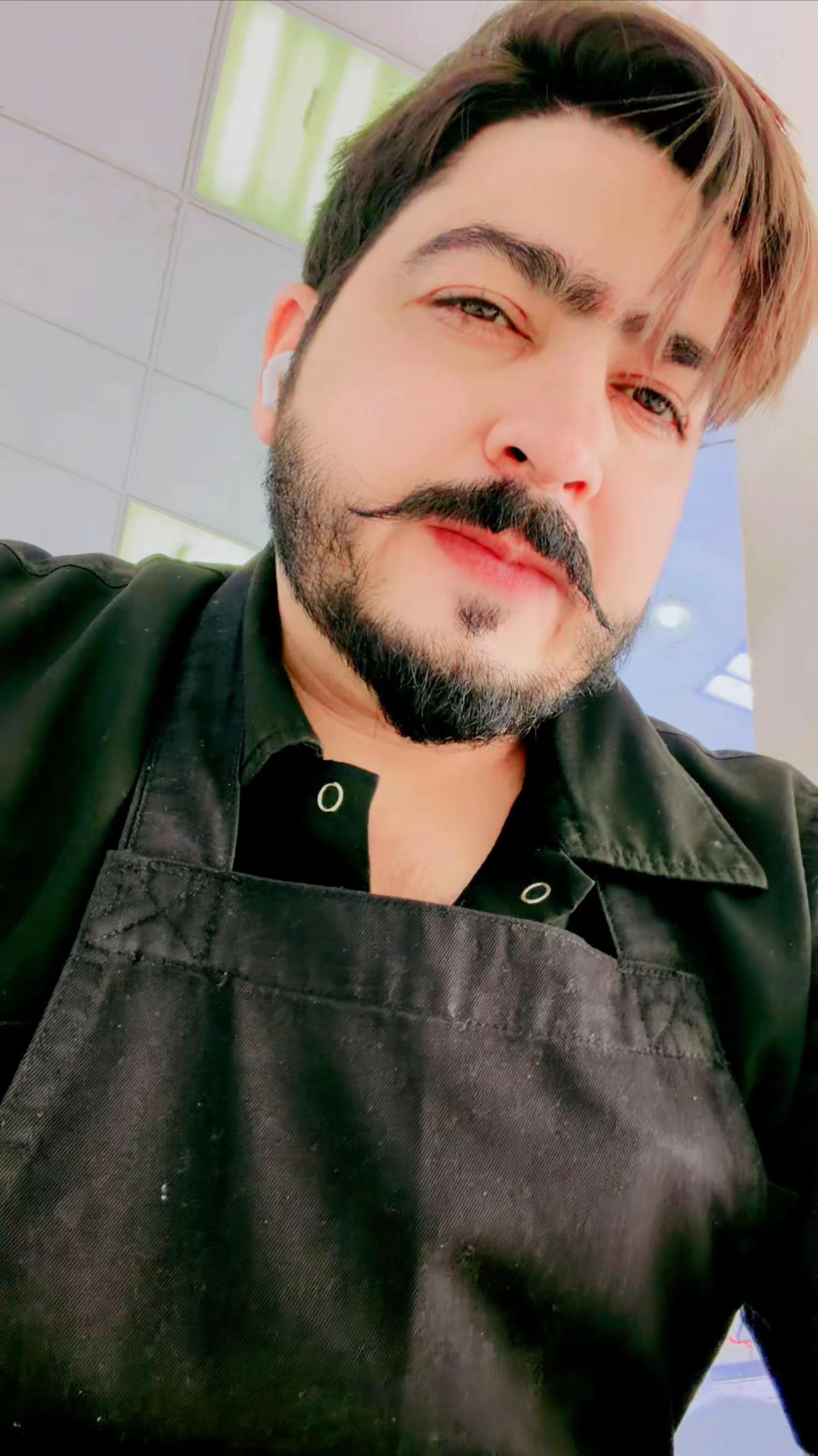 @Qasim Alvi428