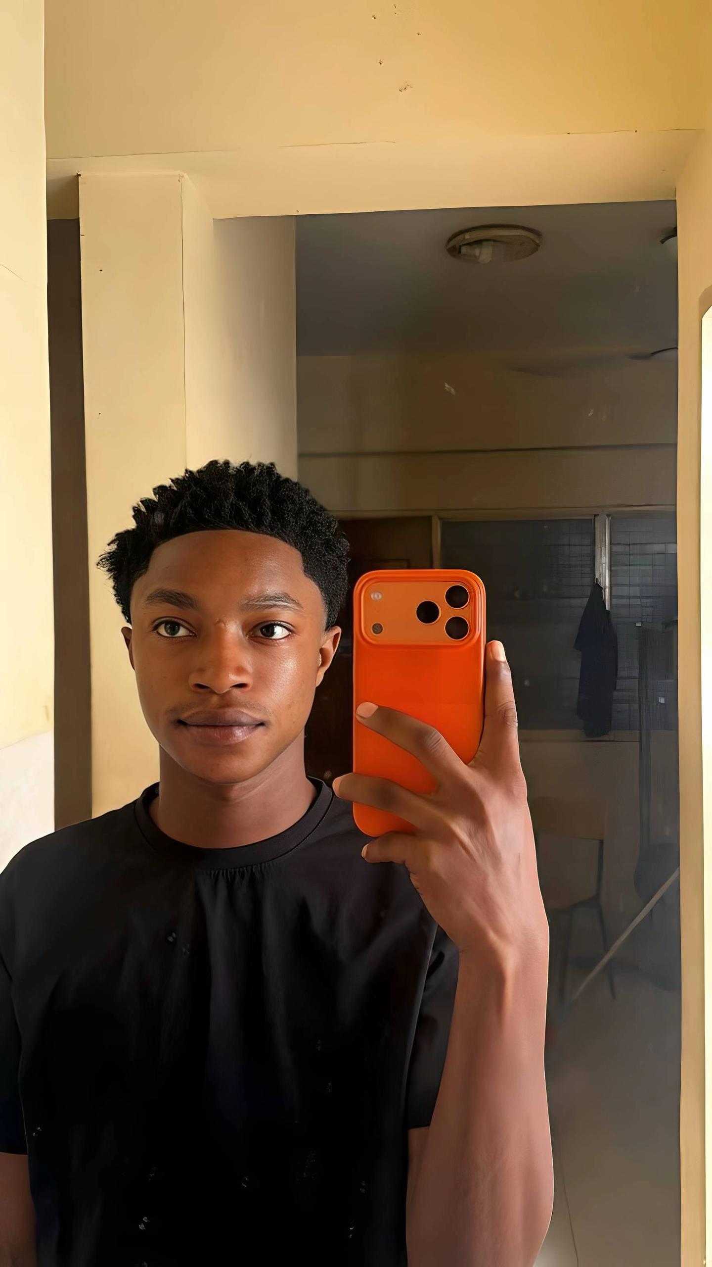 @𝙻𝚒𝚕_𝚀𝚠𝚎𝚜𝚒🥹💕