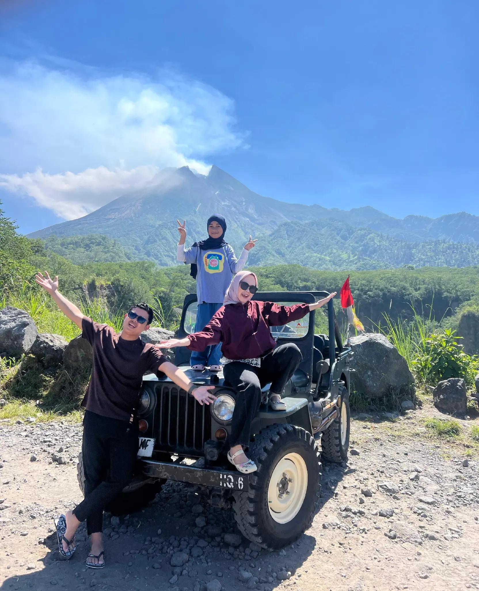 @nadhira tour travel jogja