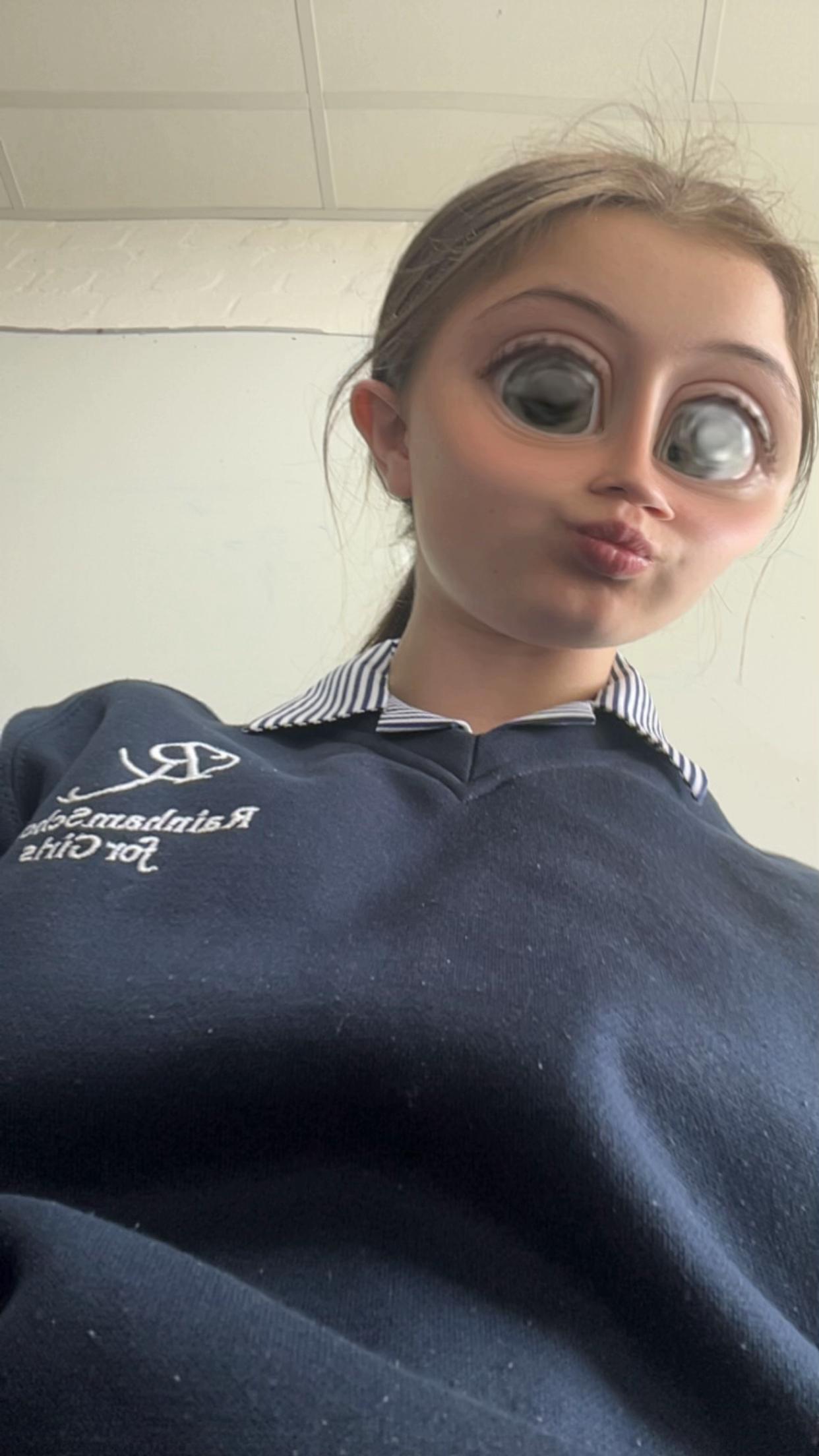 @Laylaaa x