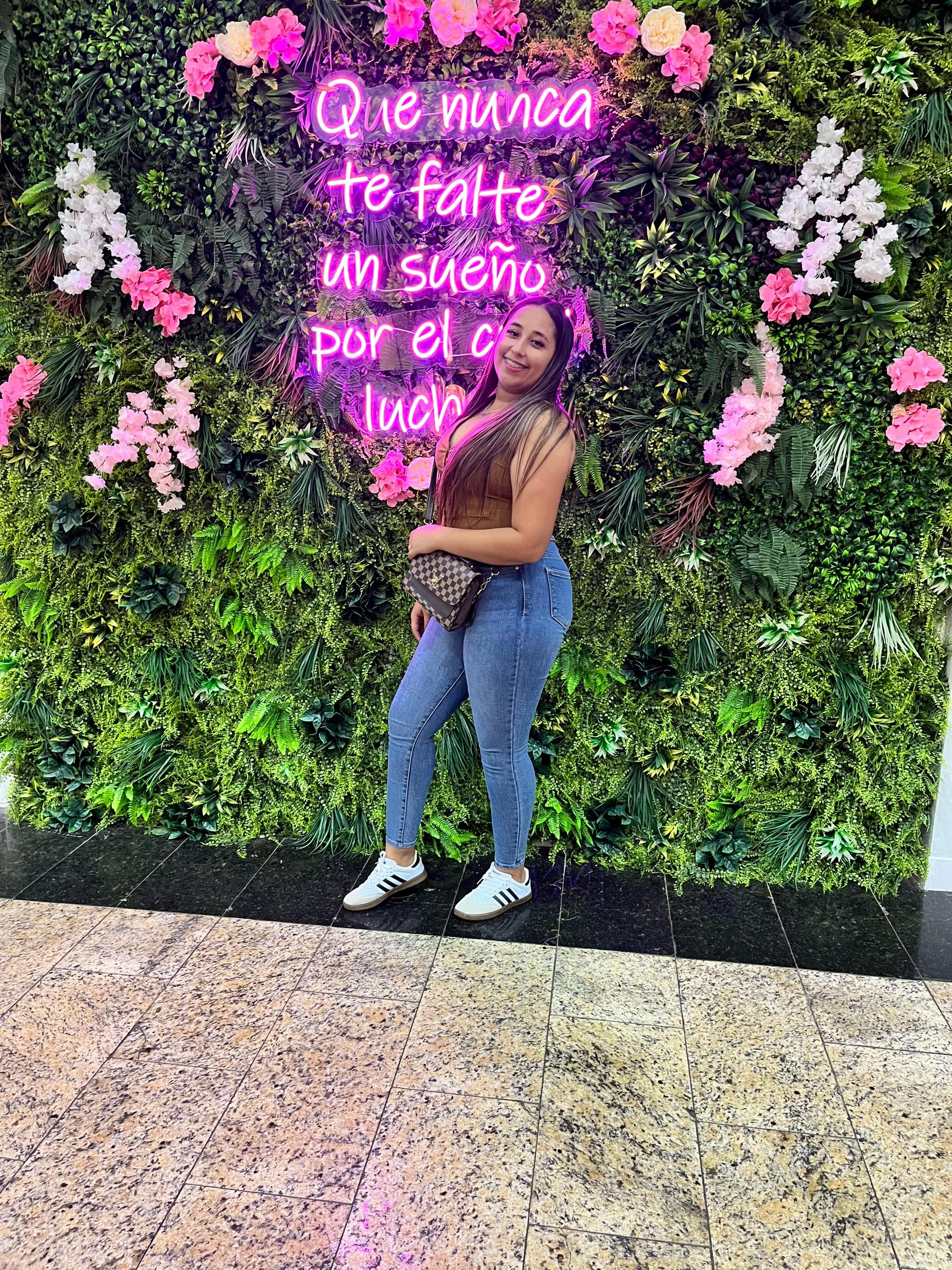@Alejandra Carpio