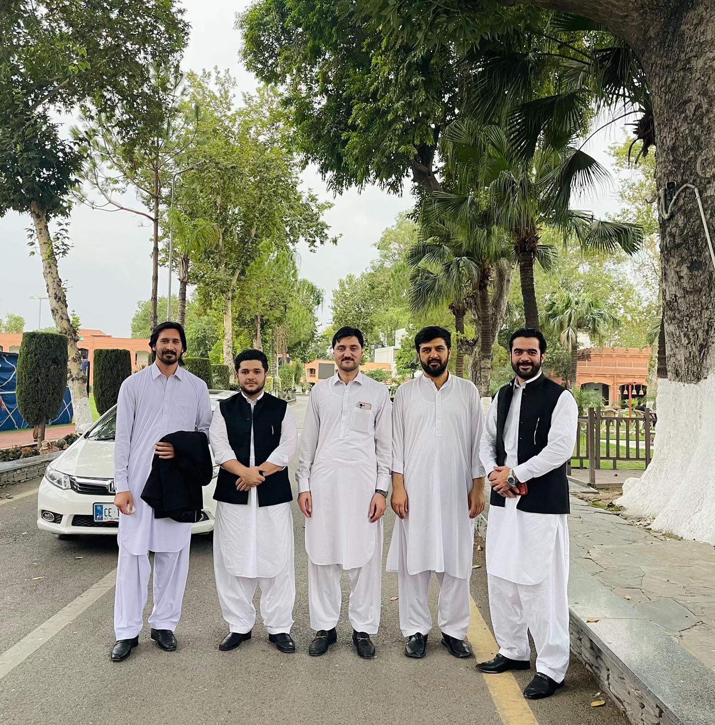 @اعزاز علی خان