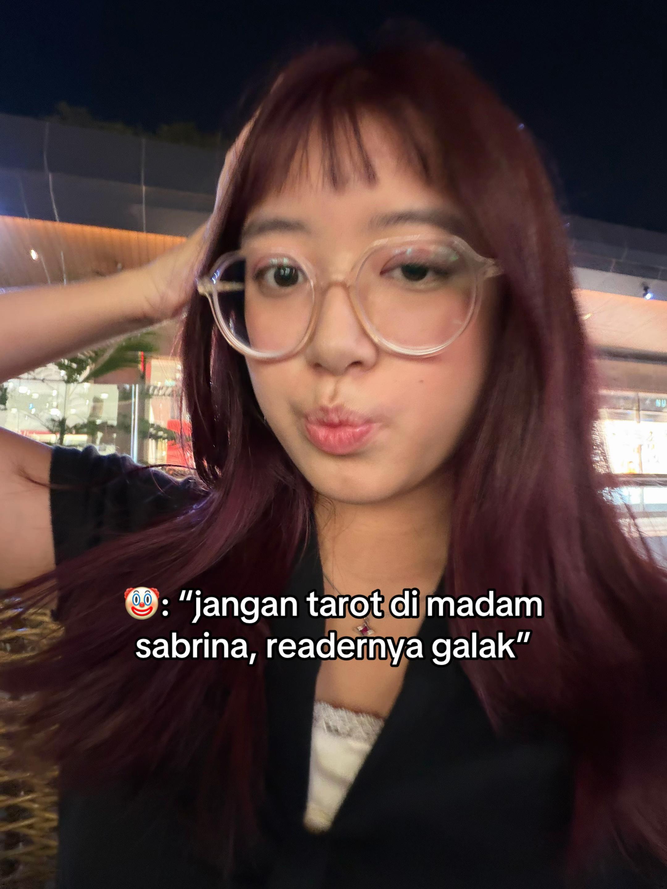 @Tarot Madam Sabrina