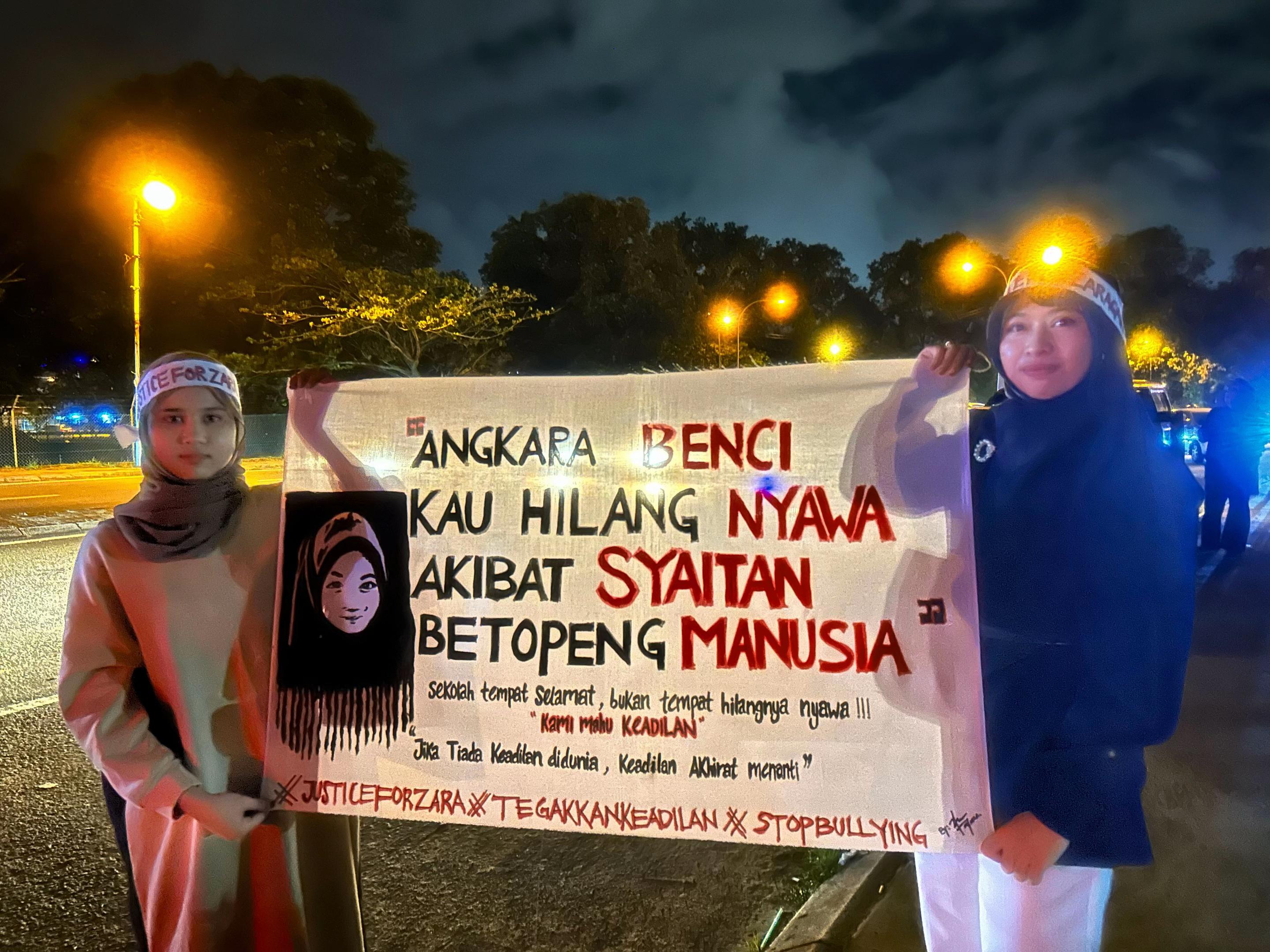 @4iniayana_