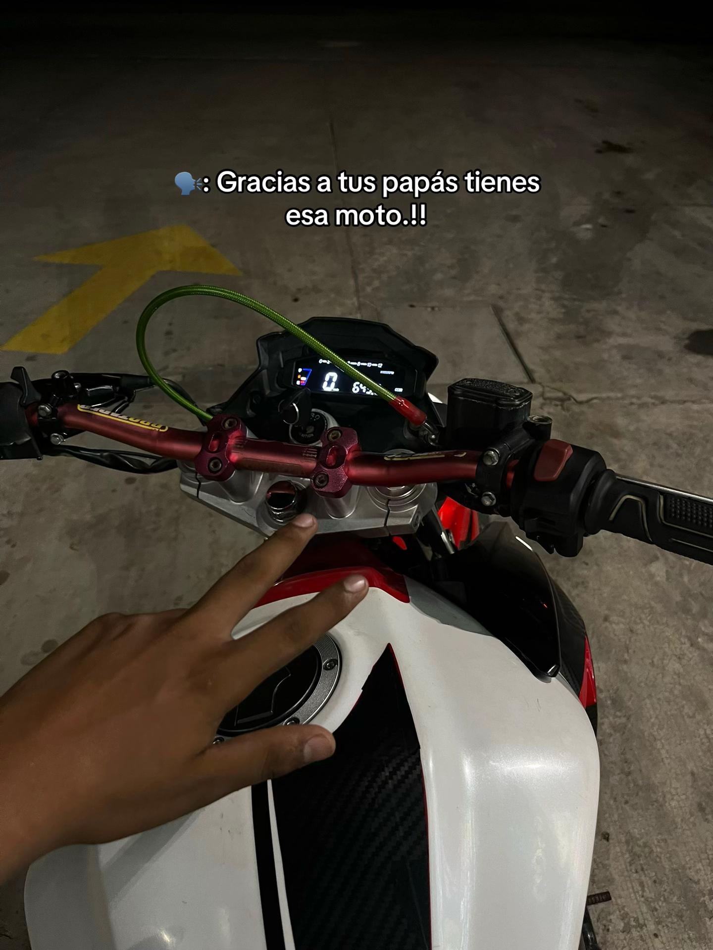 @Josu&eacute;🕸️