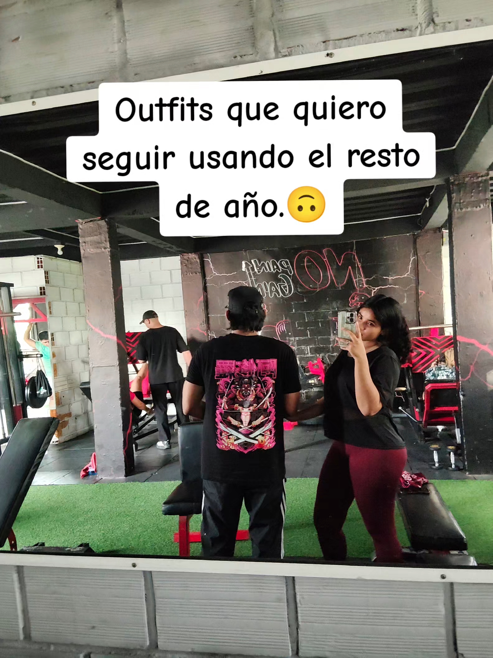 @🐼
