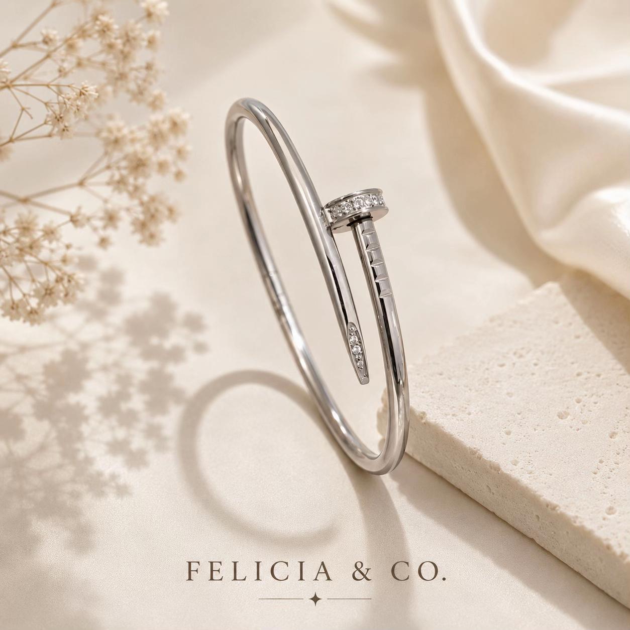 @Felicia New
