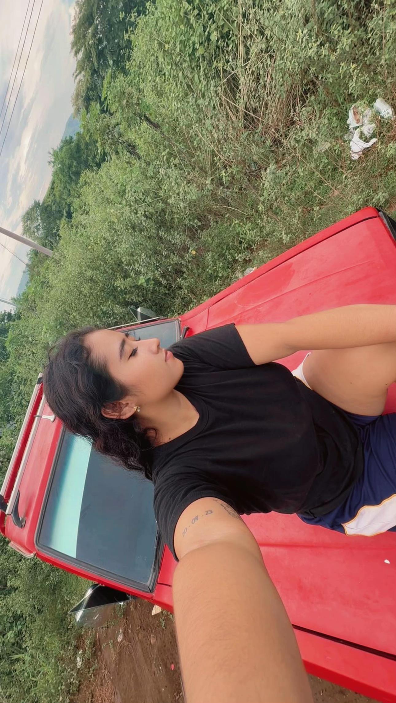 @𝐹𝑎𝑛𝑛𝑦🍒